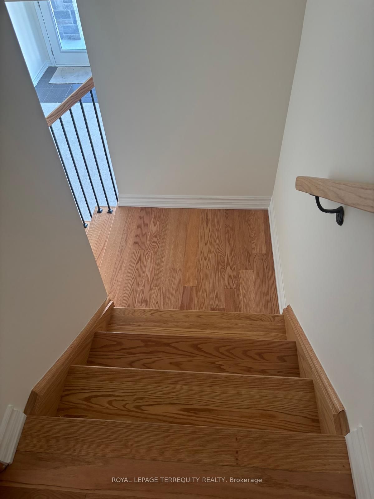 2540 Hibiscus Drive Property Photo 14