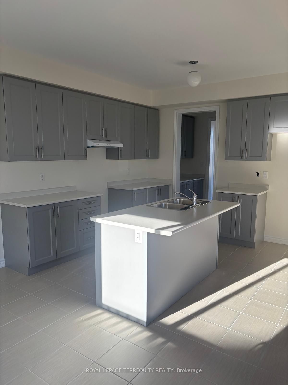 2540 Hibiscus Drive Property Photo 25