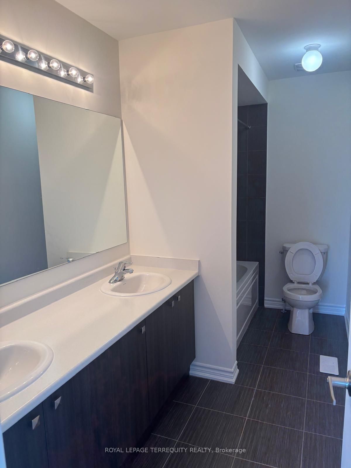 2540 Hibiscus Drive Property Photo 34