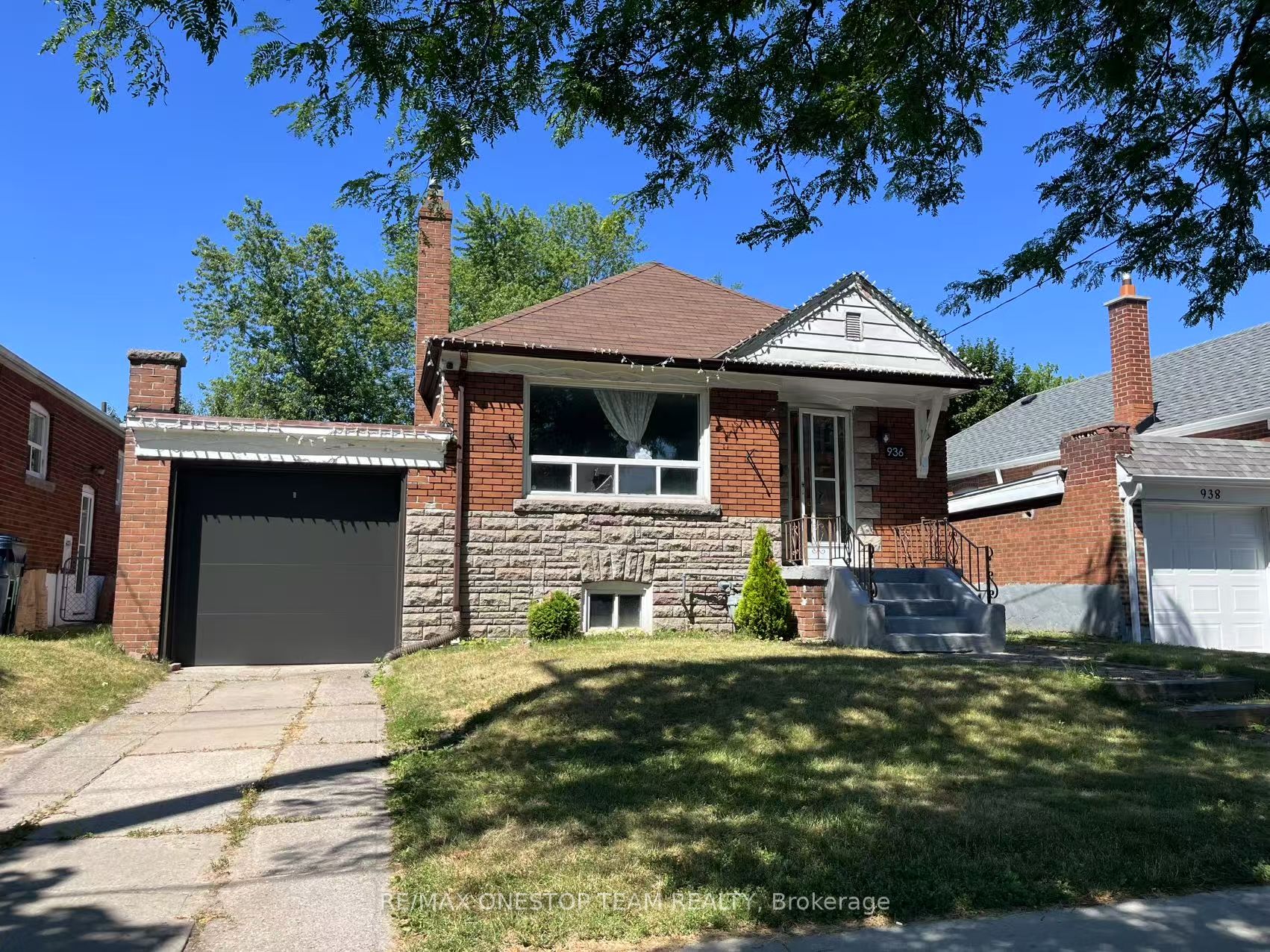 936 Pharmacy Avenue Property Photo 1