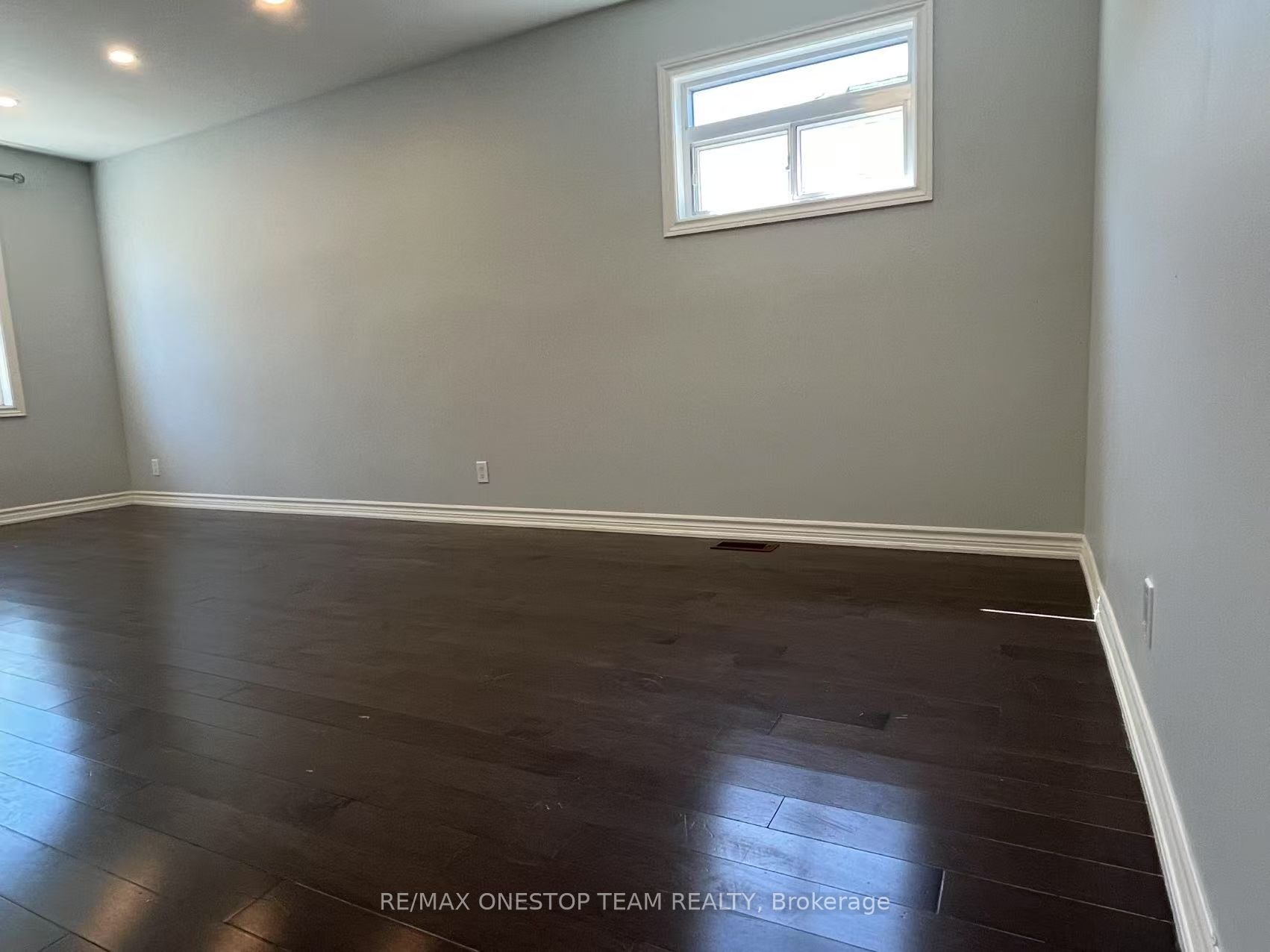 936 Pharmacy Avenue Property Photo 8