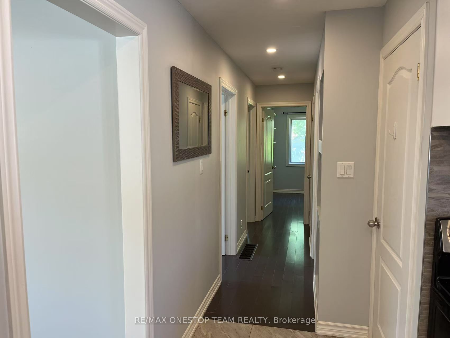 936 Pharmacy Avenue Property Photo 9
