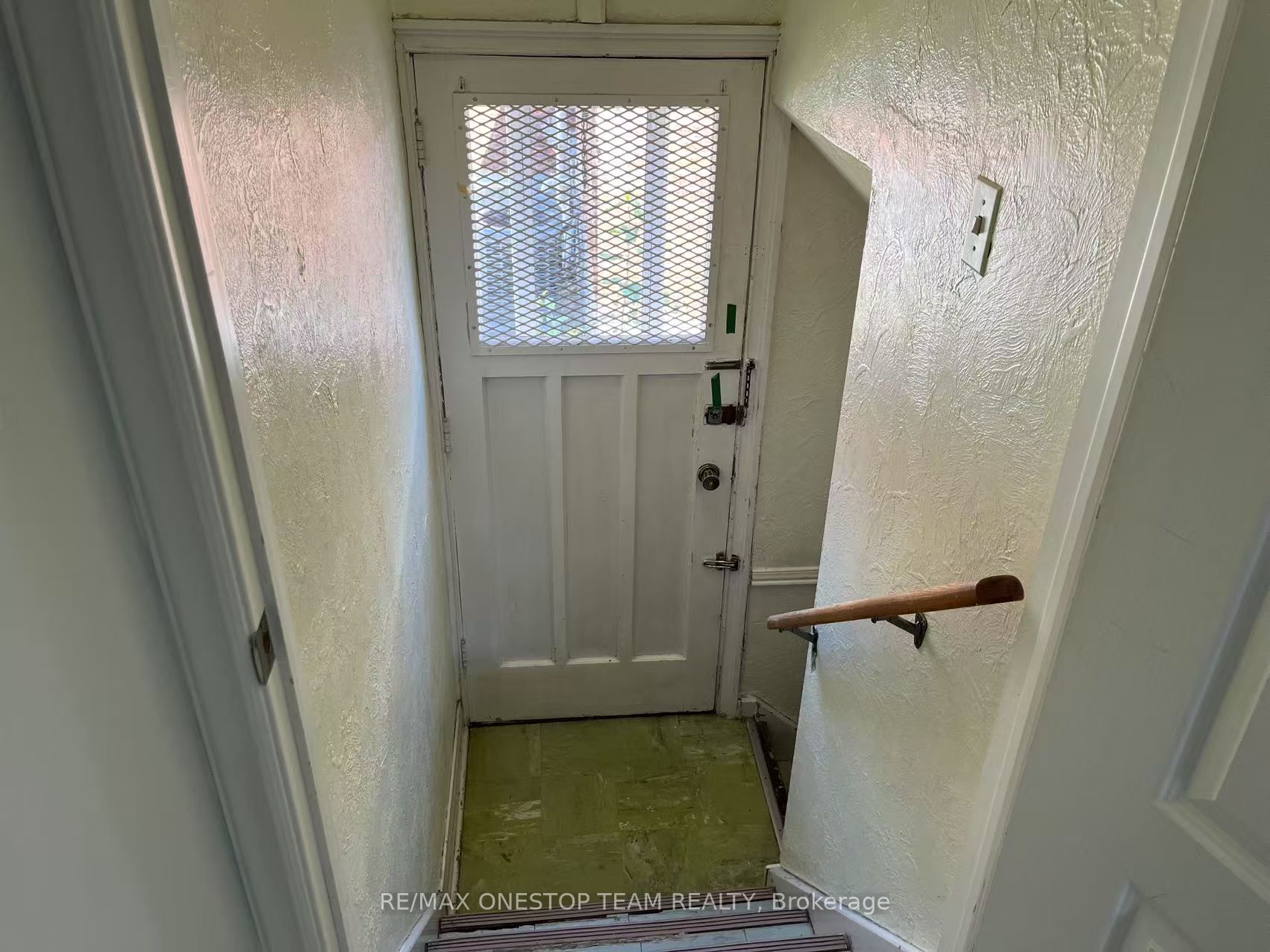 936 Pharmacy Avenue Property Photo 14