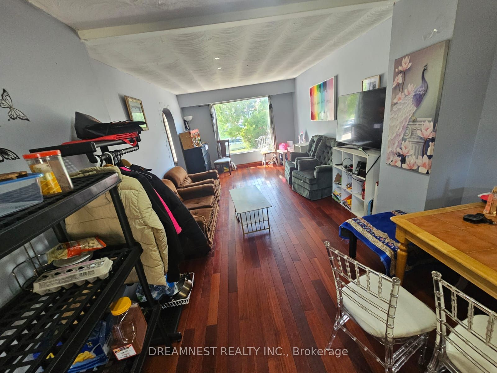 59 Coxworth Crescent Property Photo 2