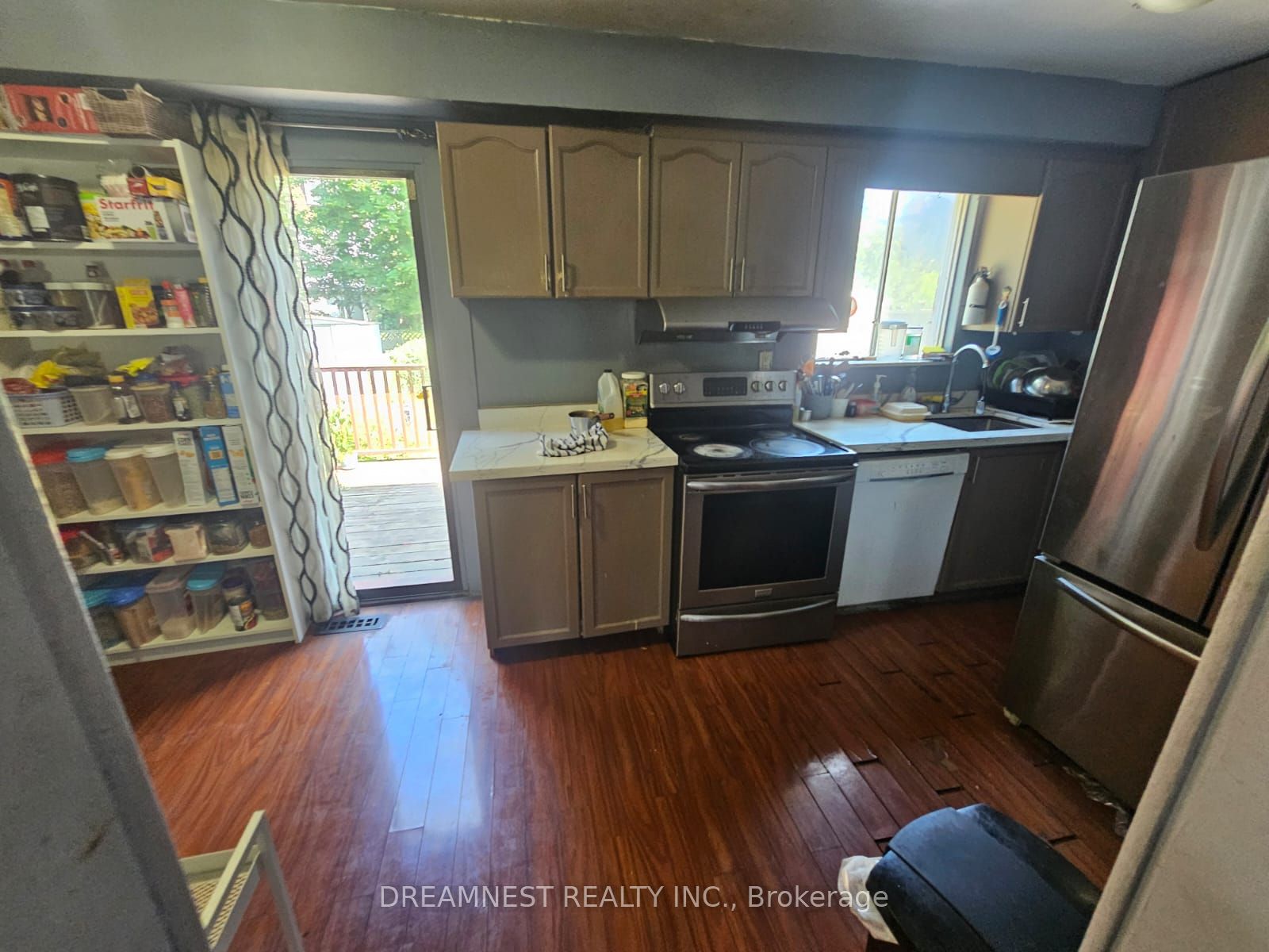 59 Coxworth Crescent Property Photo 8