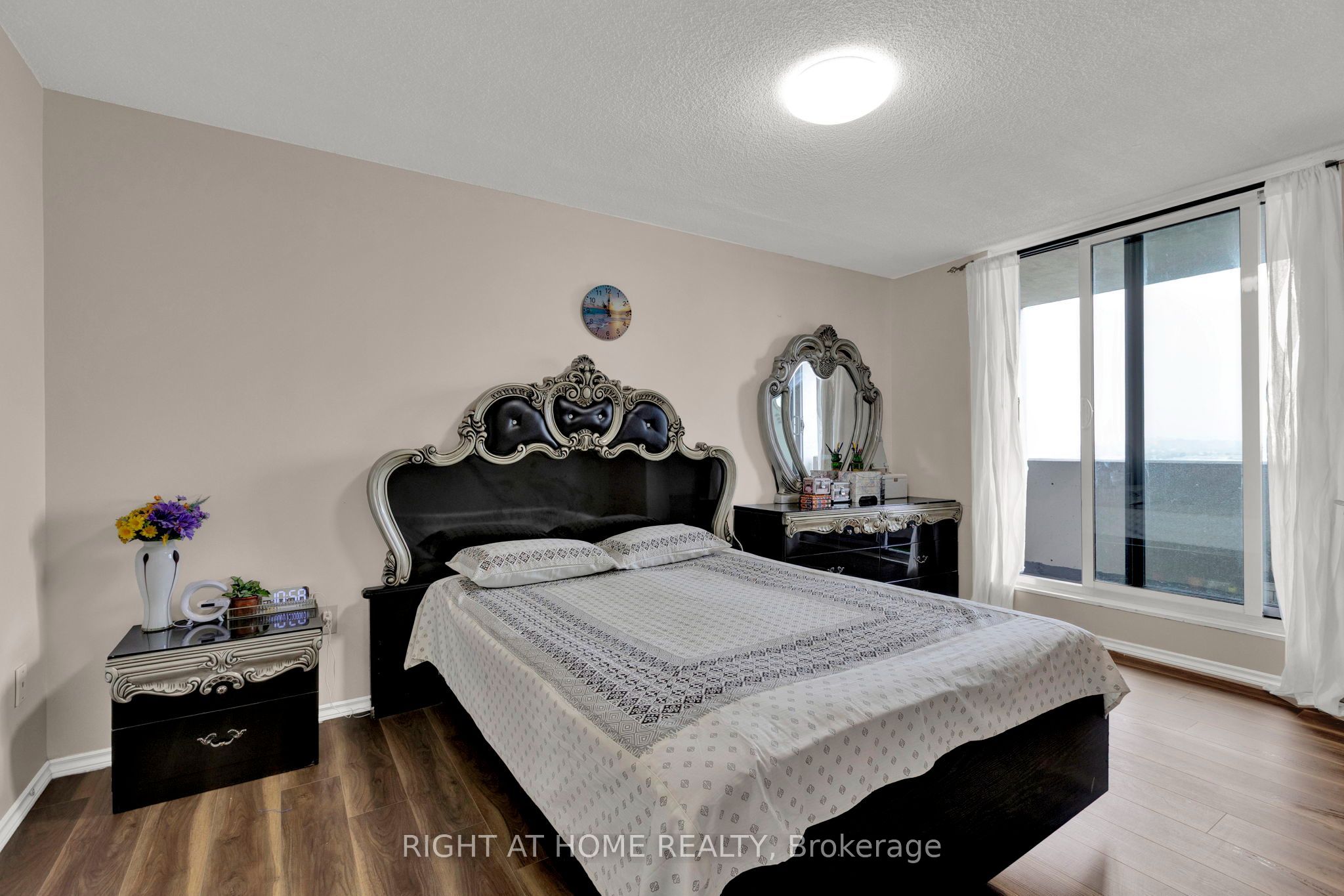 100 Prudential Drive 1608 Property Photo 14