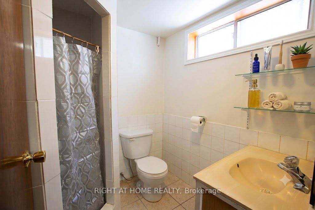 32 Ellendale Drive Property Photo 13