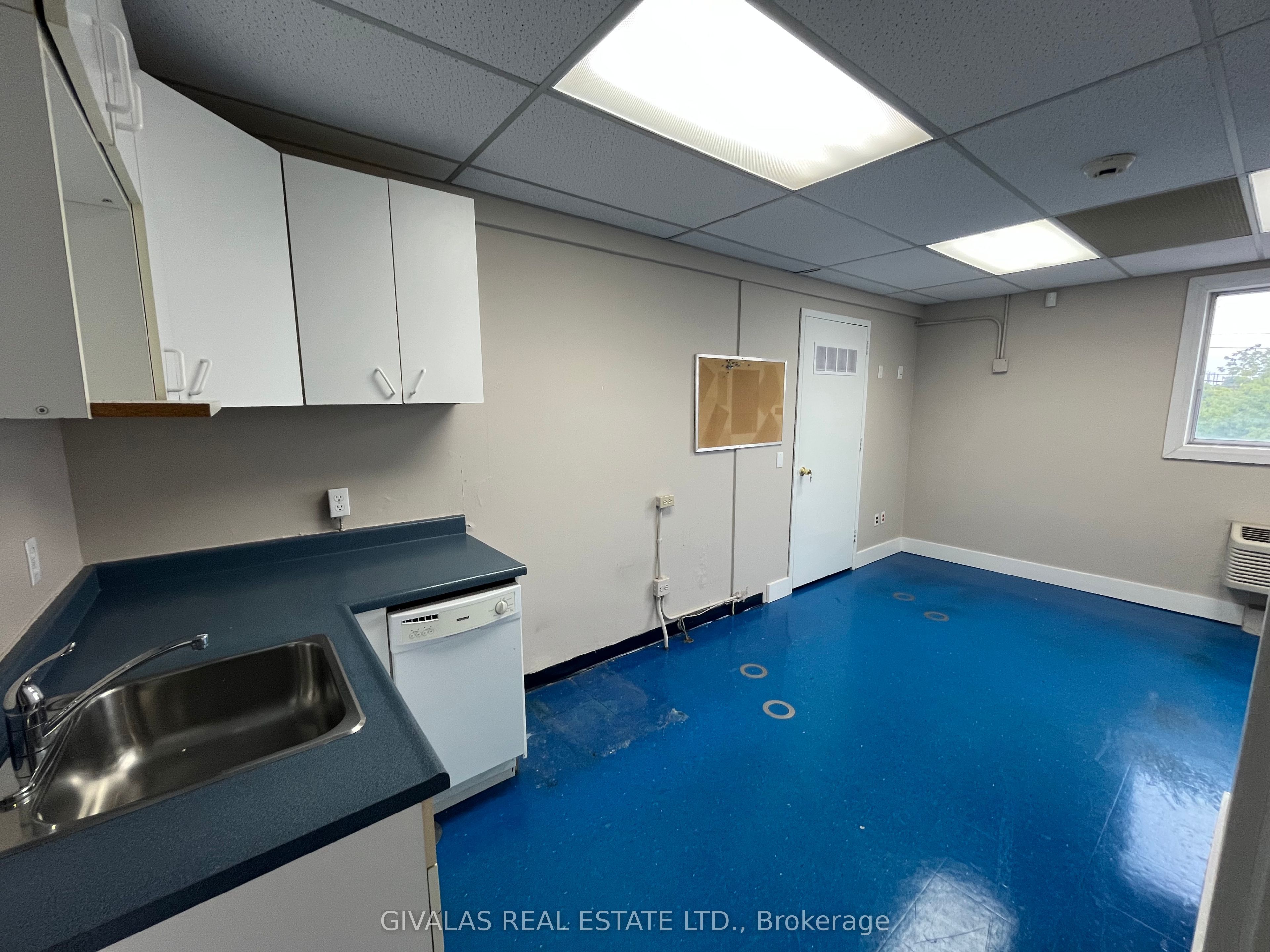 1818 Dundas Street E 203 Property Photo 11
