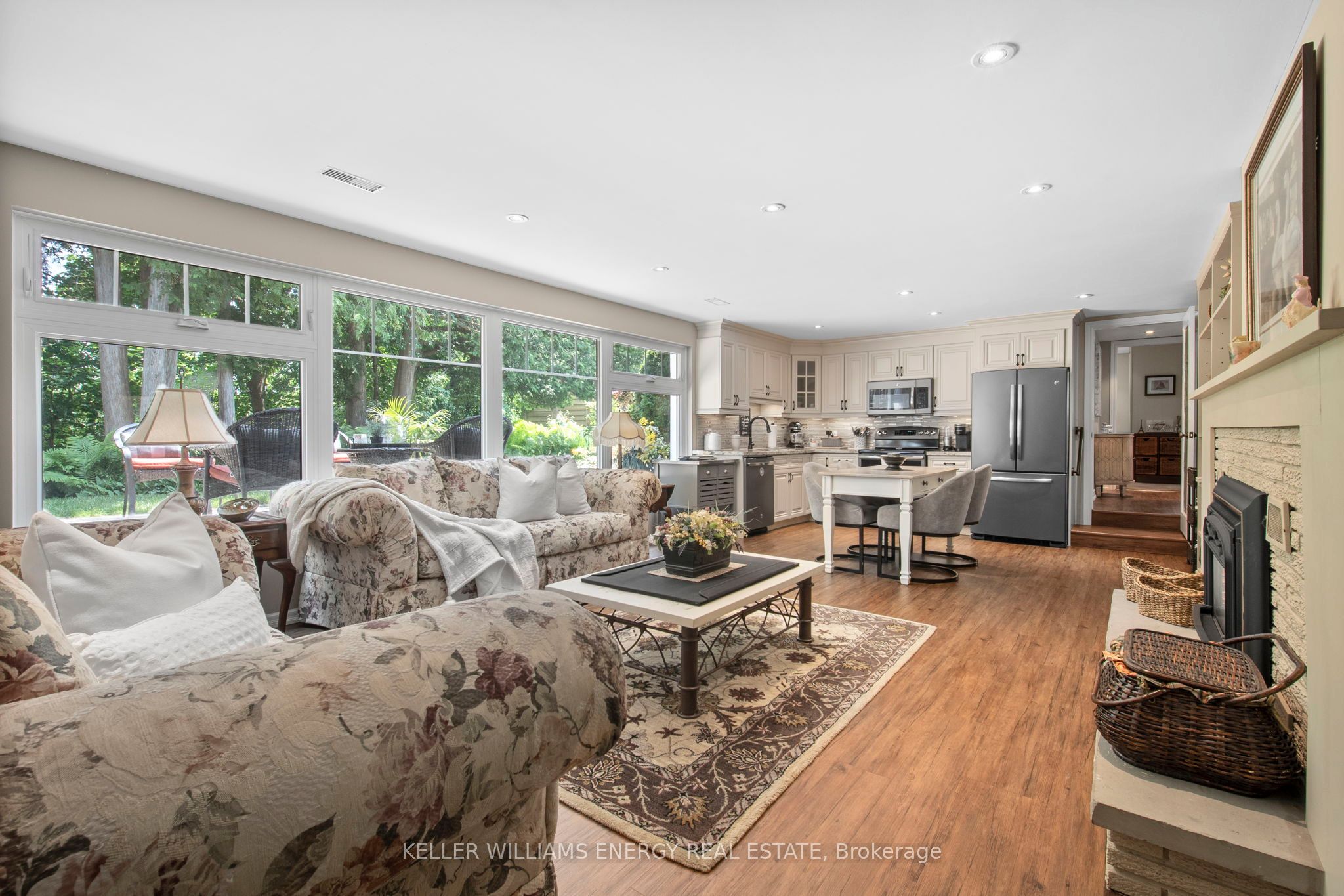 833 Glenmanor Drive Property Photo 22