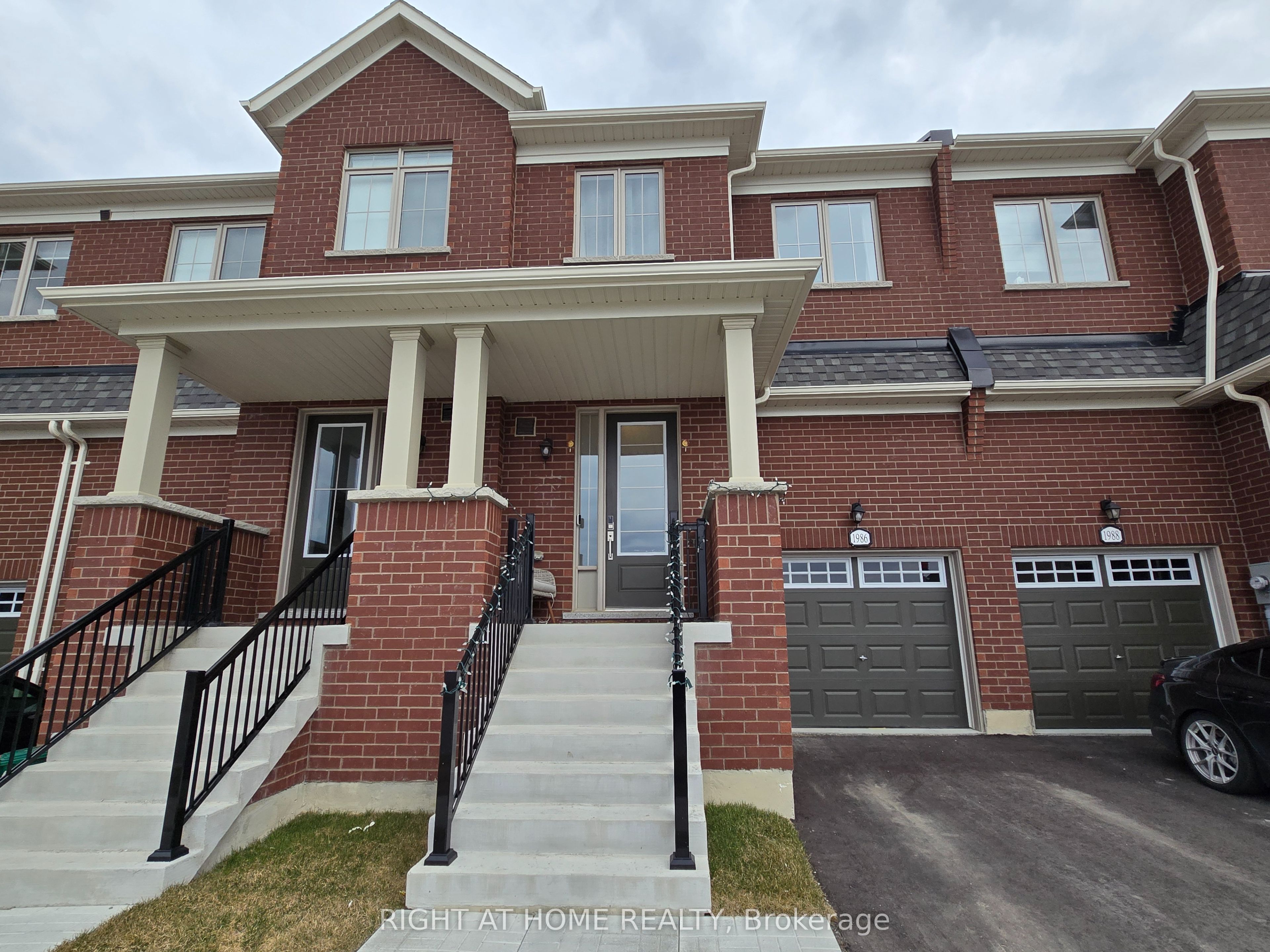 1986 Lowry Drive Property Photo 1