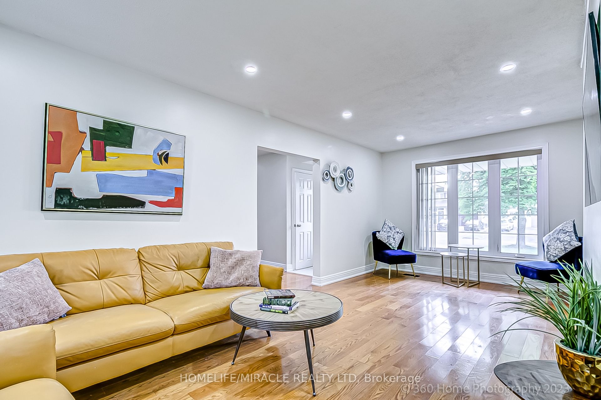 137 Merkley Square Property Photo 2