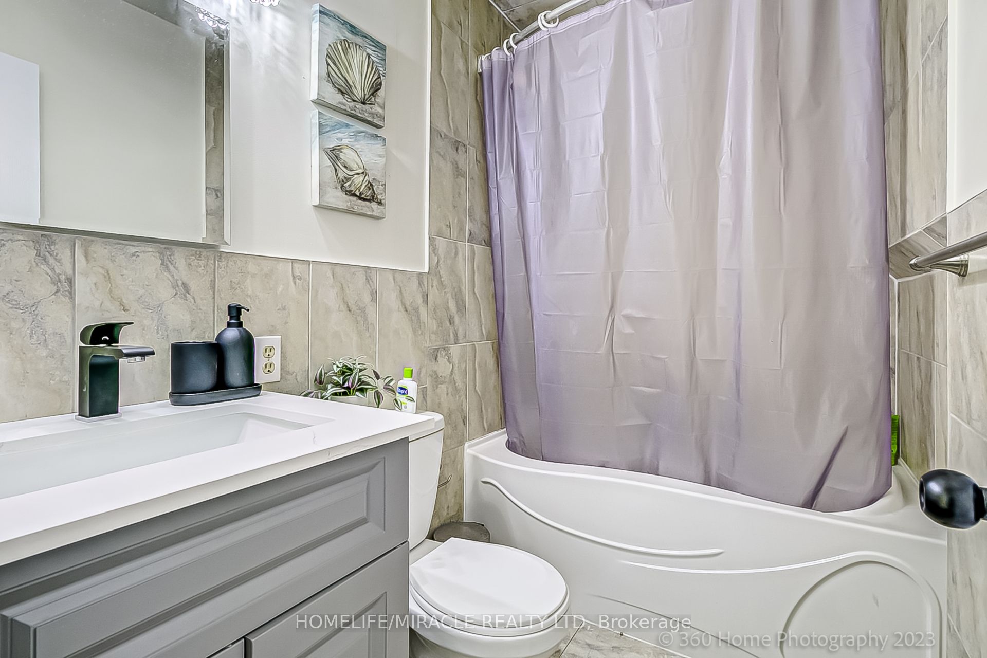 137 Merkley Square Property Photo 11