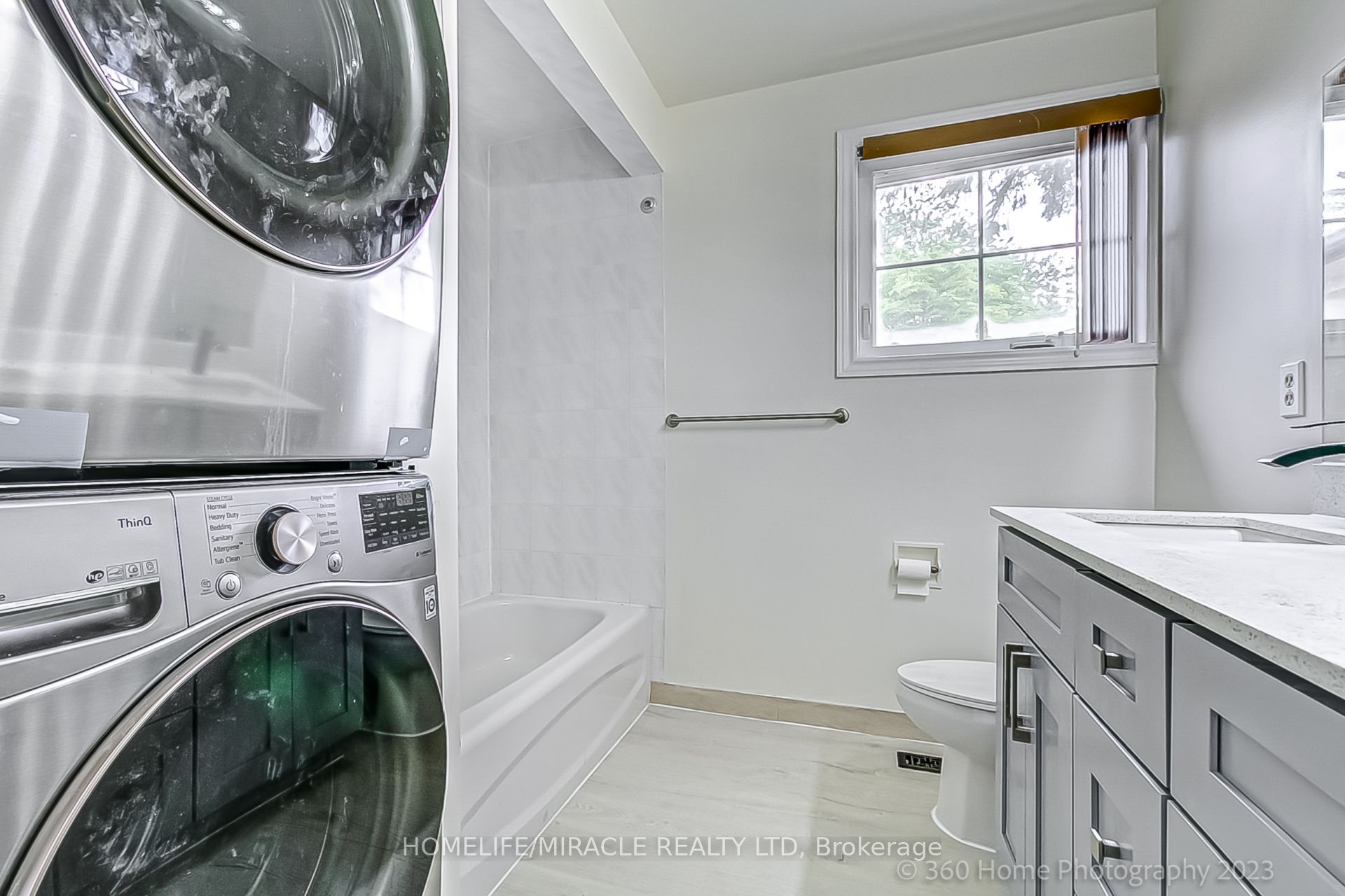 137 Merkley Square Property Photo 16