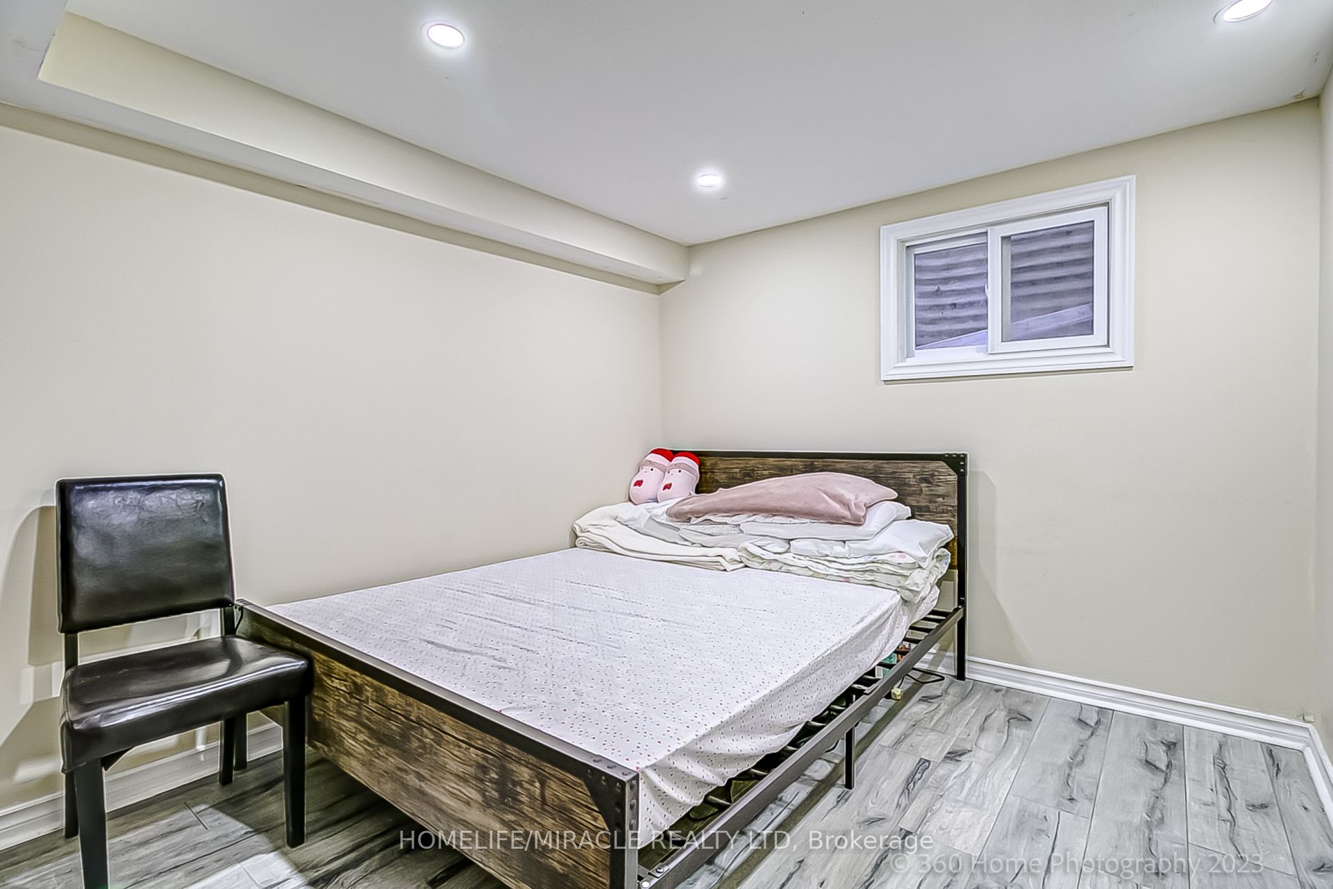 137 Merkley Square Property Photo 19
