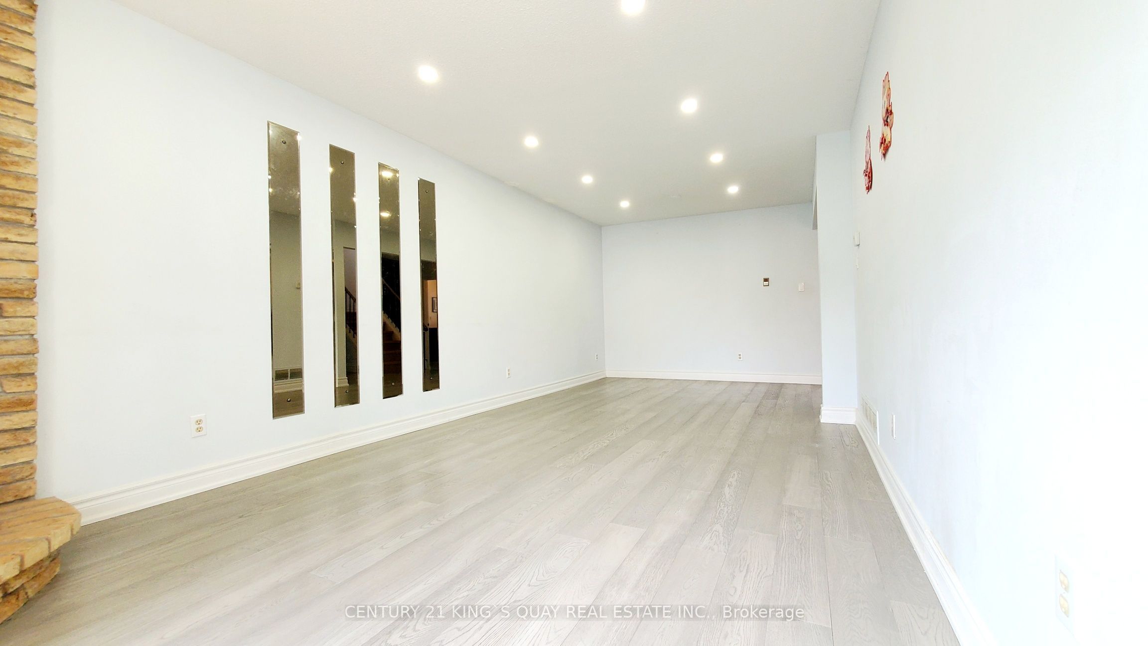 51 Carolbreen Square Property Photo 7