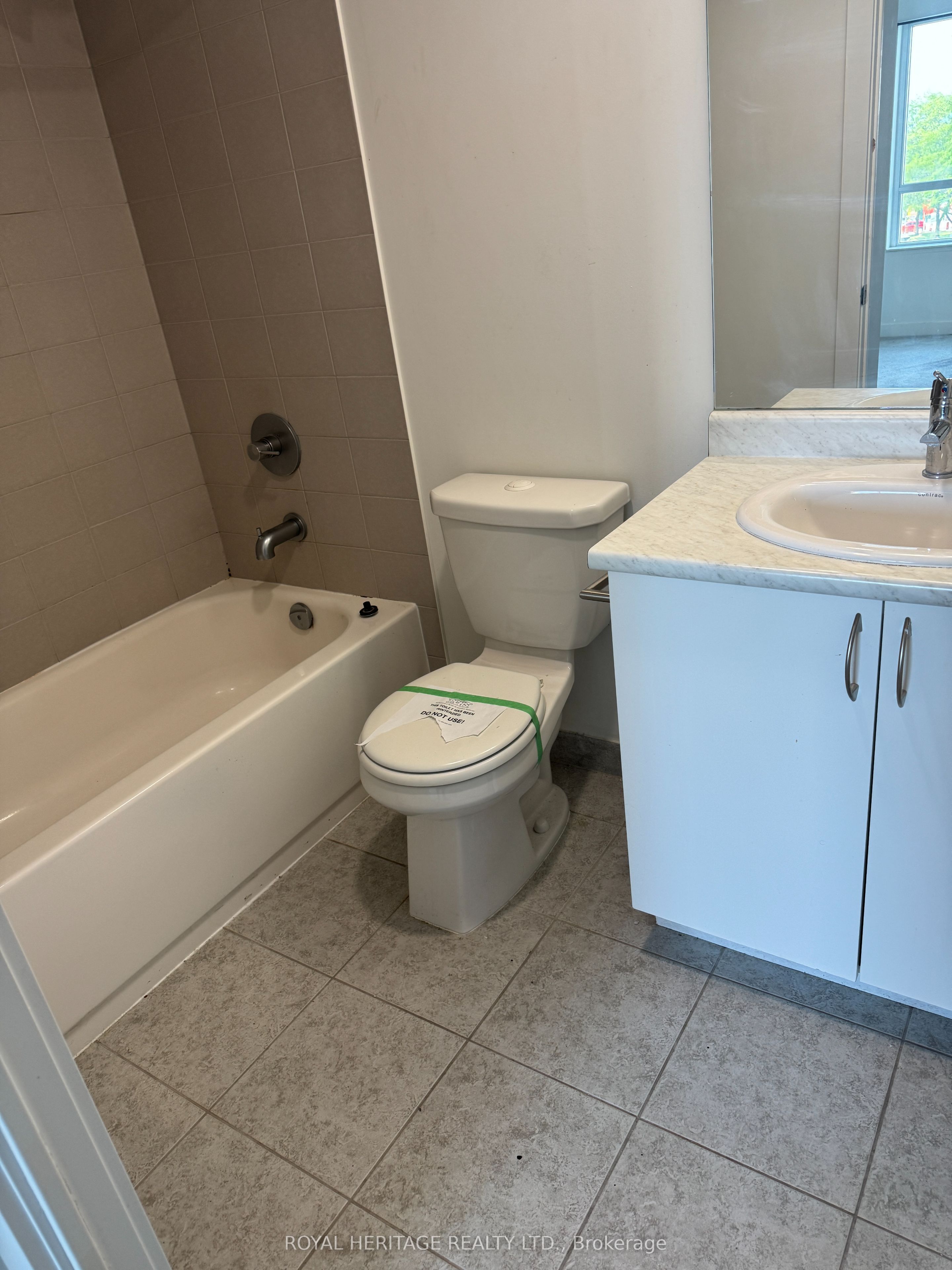 1346 Danforth Road 403 Property Photo 8