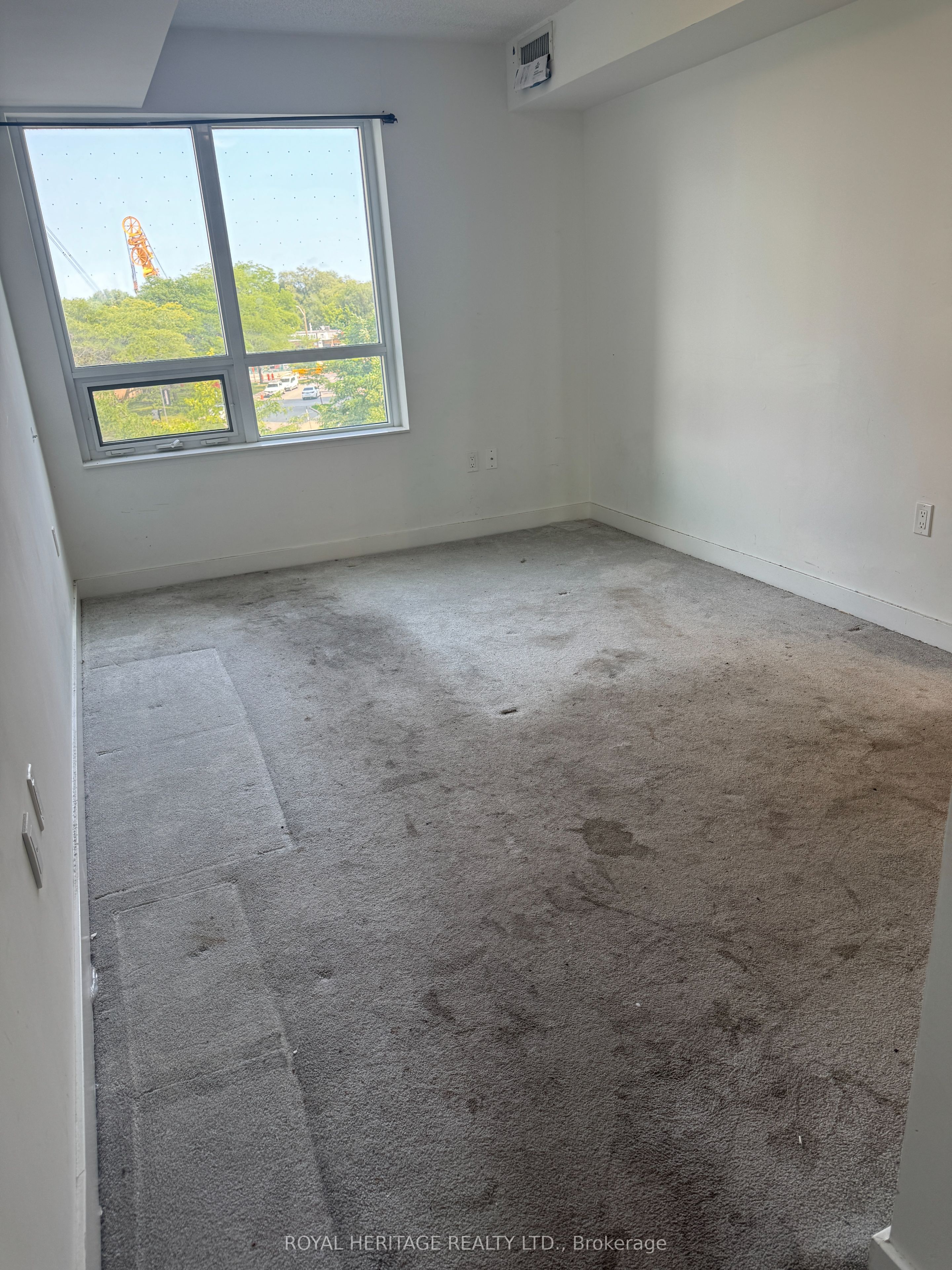 1346 Danforth Road 403 Property Photo 10