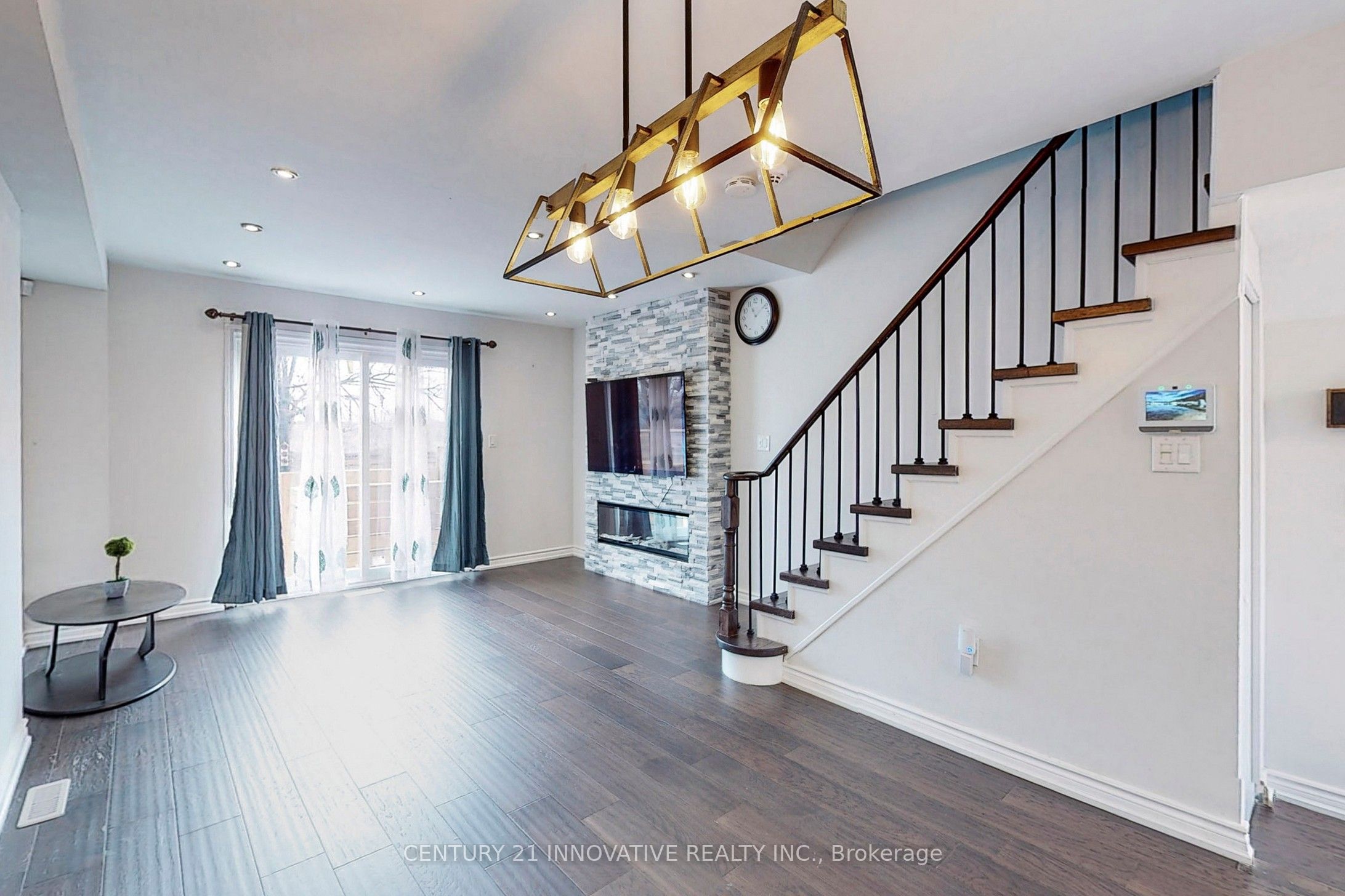 1635 Pickering Parkway 18 Property Photo 1
