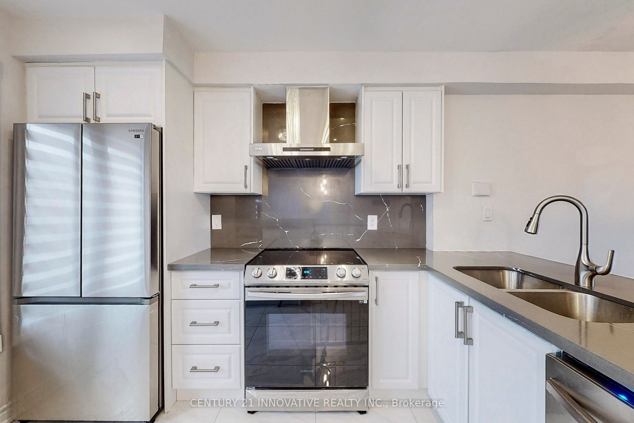 1635 Pickering Parkway 18 Property Photo 11