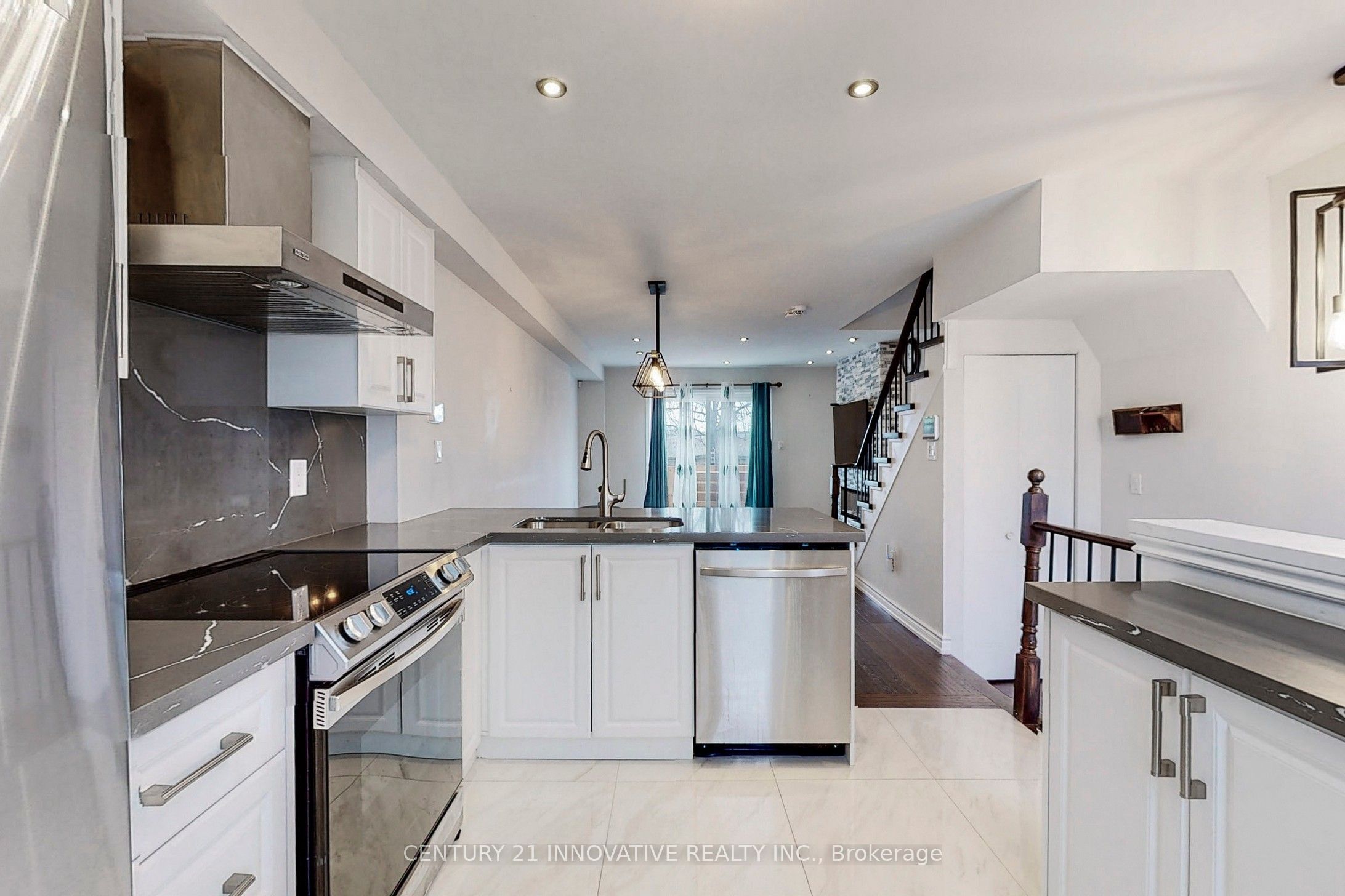 1635 Pickering Parkway 18 Property Photo 13