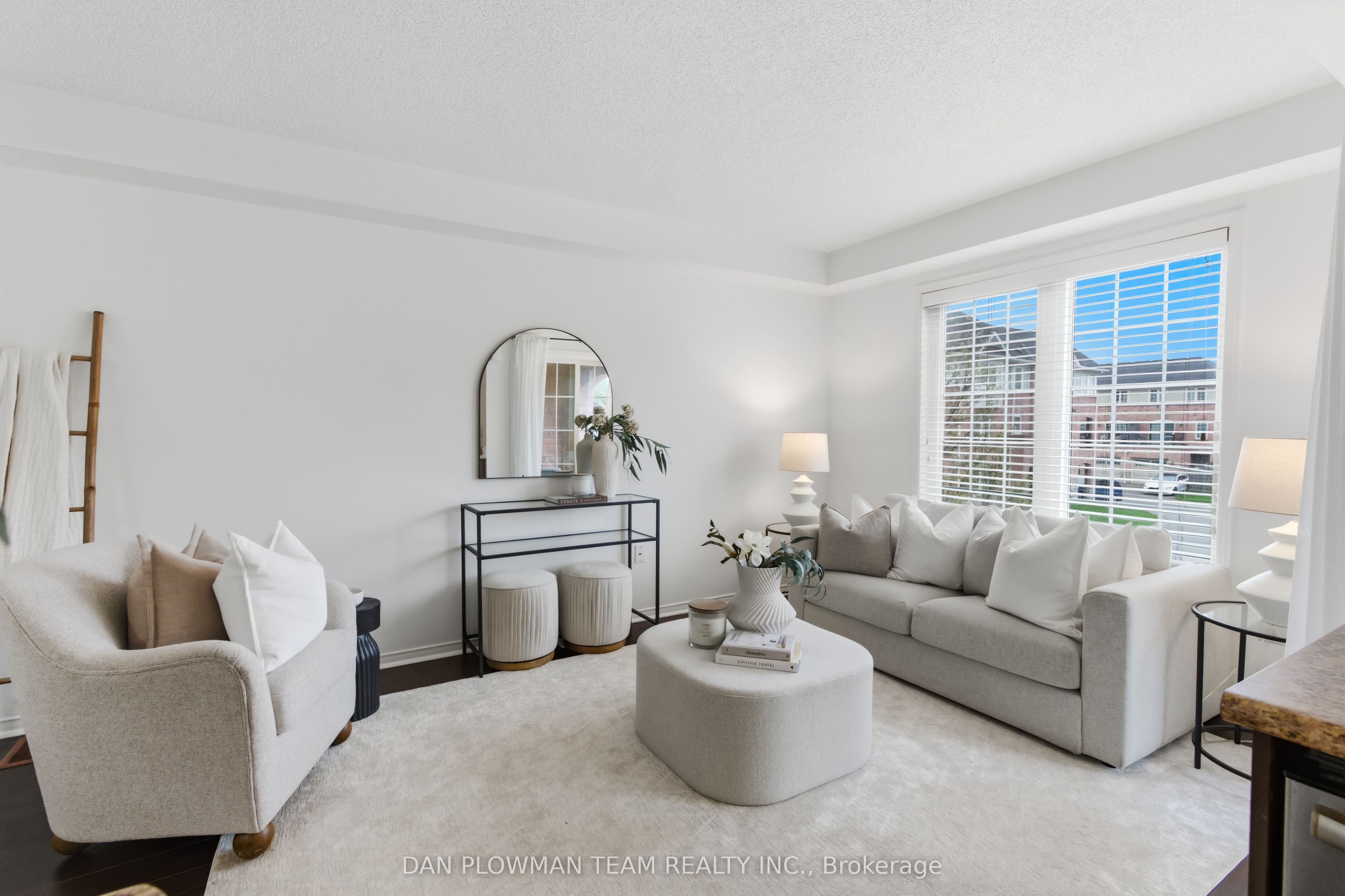 23 Blunden Road Property Photo 1