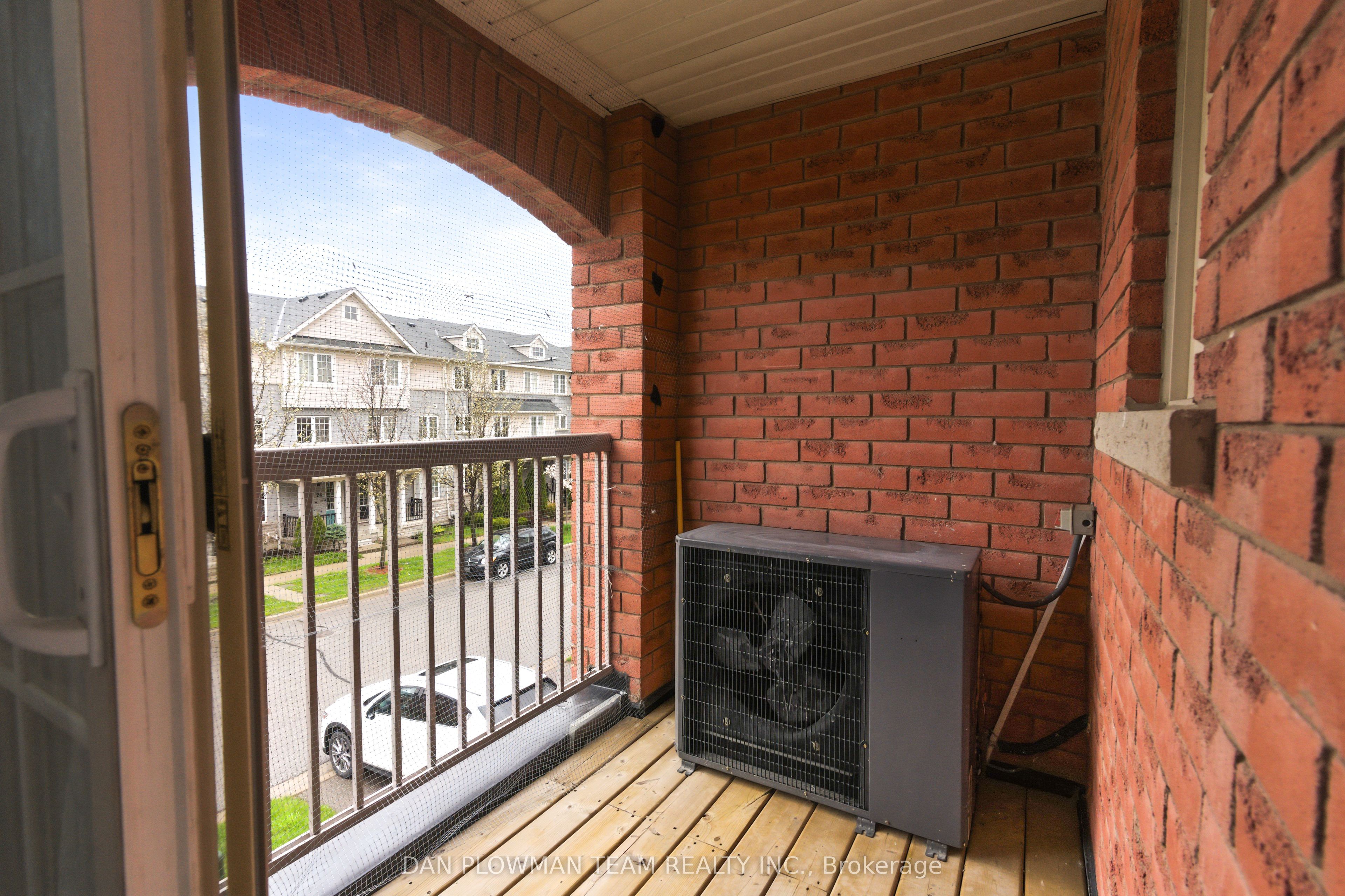 23 Blunden Road Property Photo 4