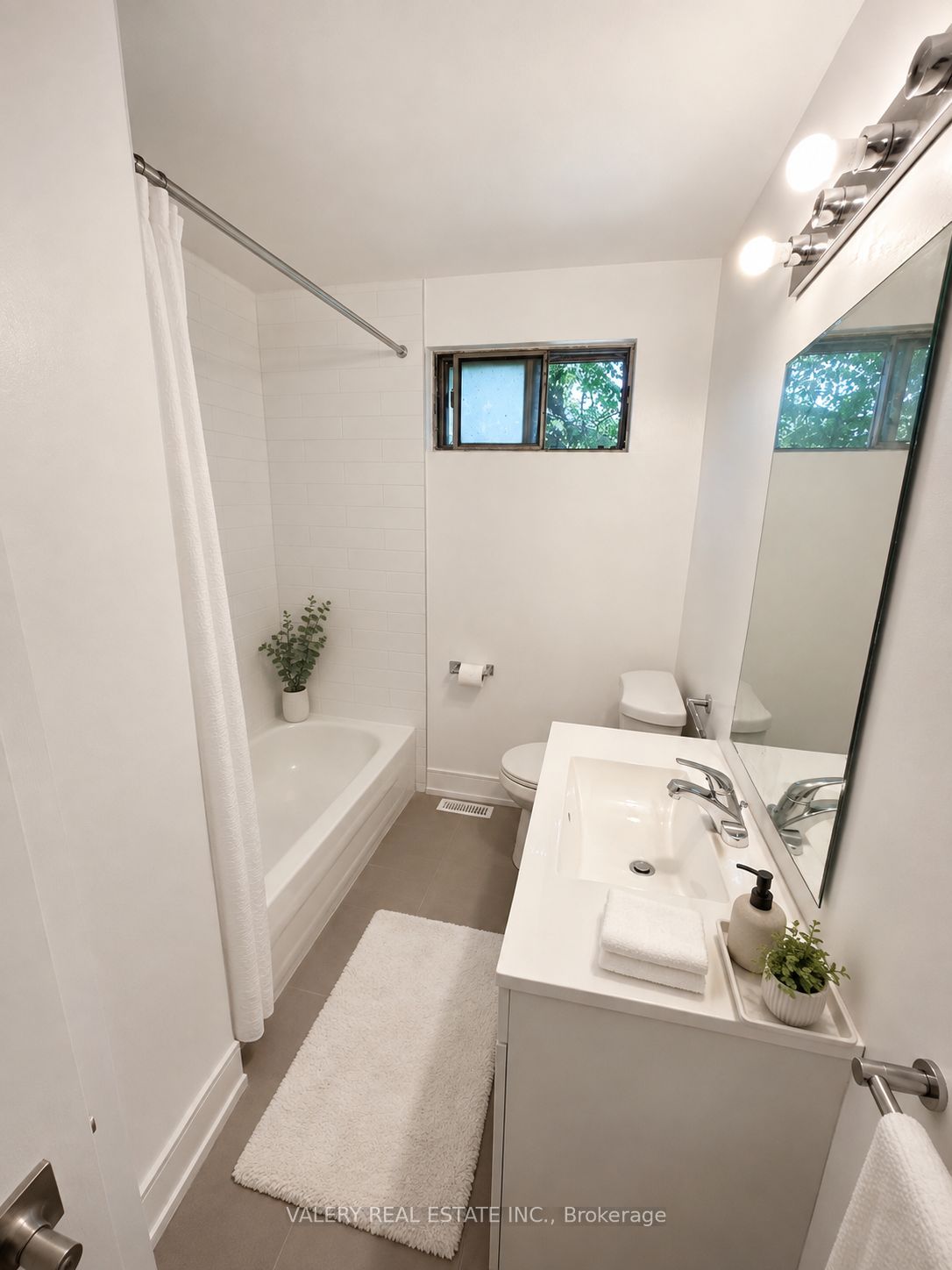 75 Eastdale Avenue Th8 Property Photo 7