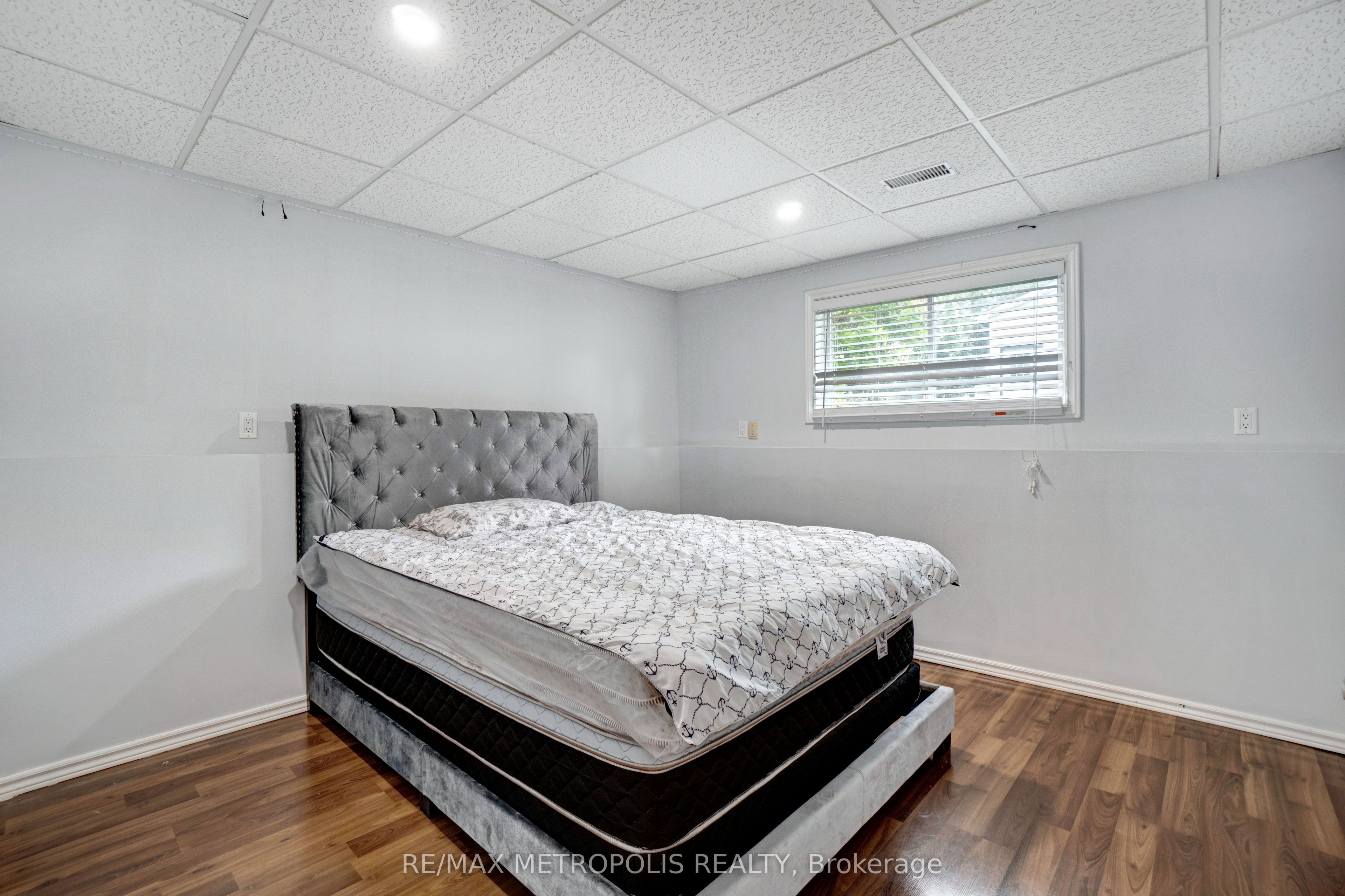 1872 Appleview Road Property Photo 34