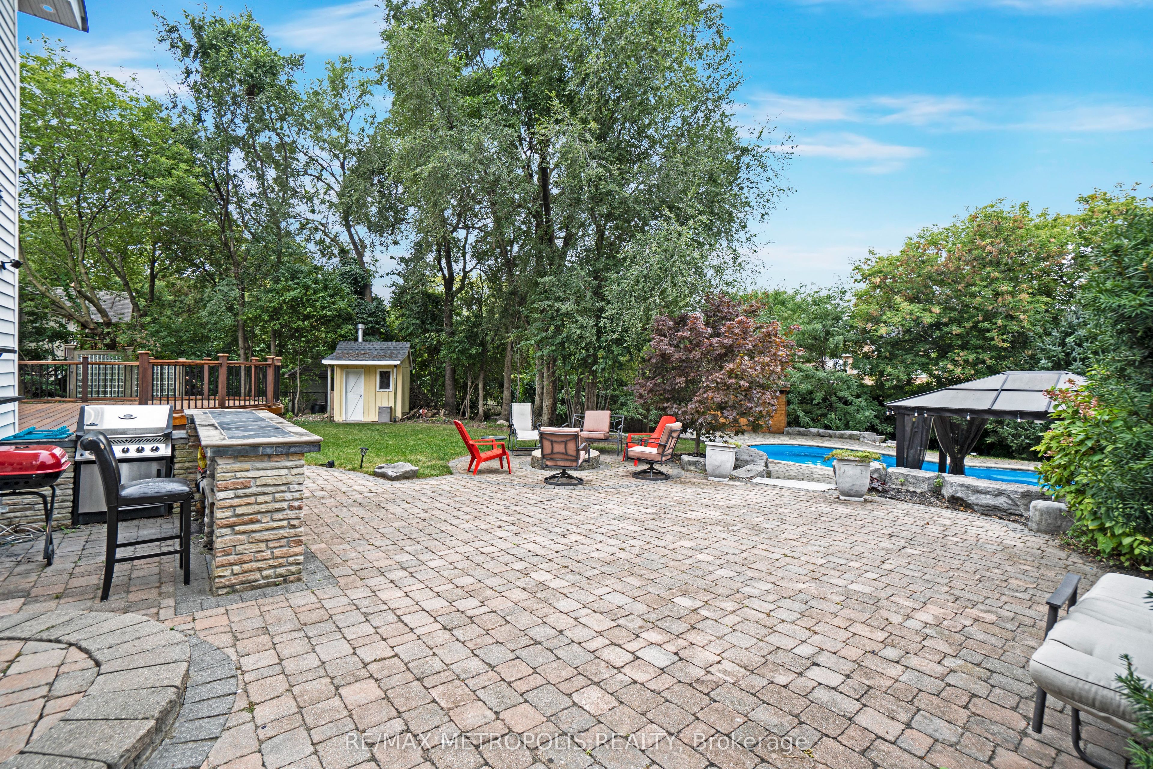 1872 Appleview Road Property Photo 40