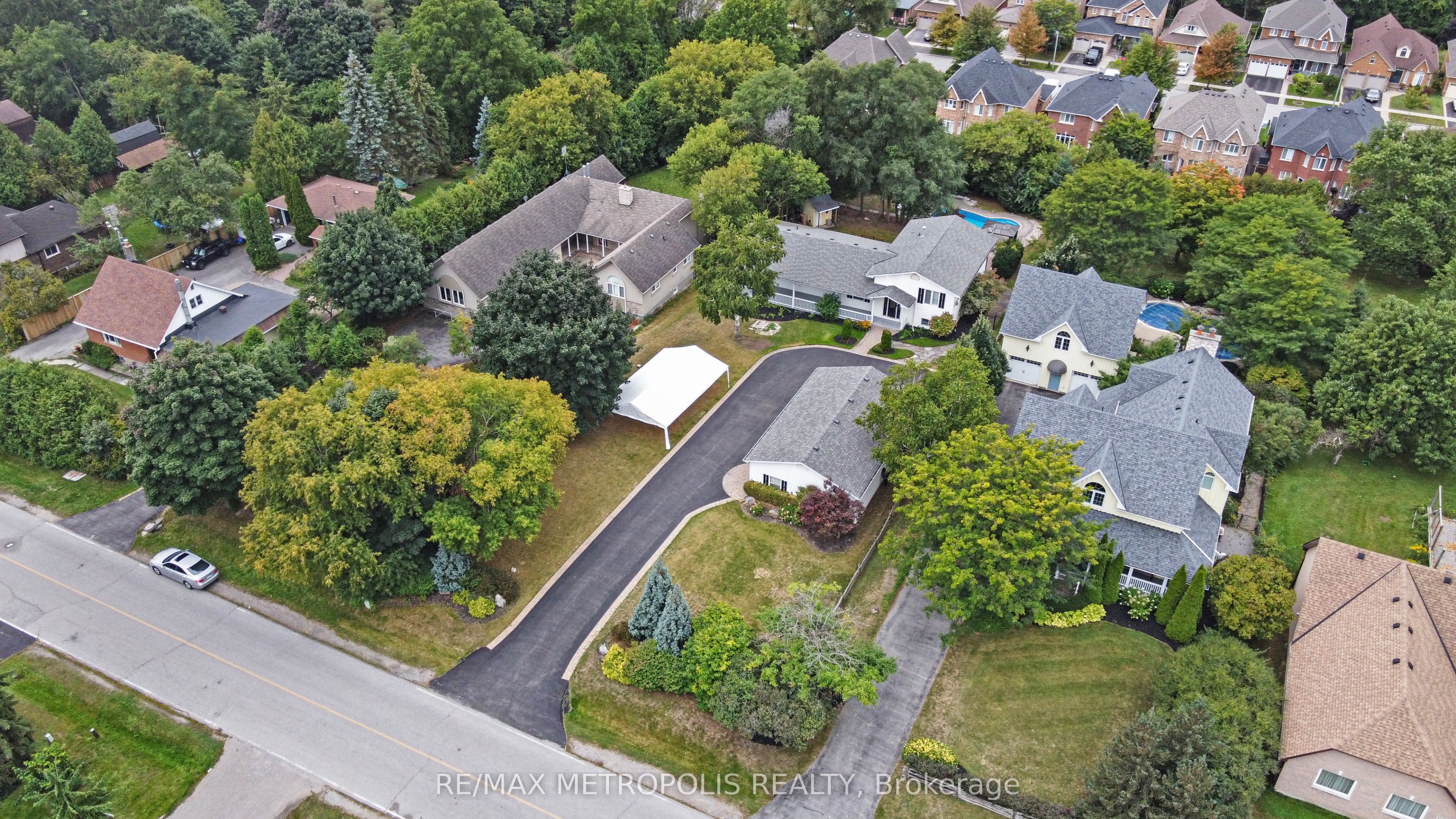 1872 Appleview Road Property Photo 48