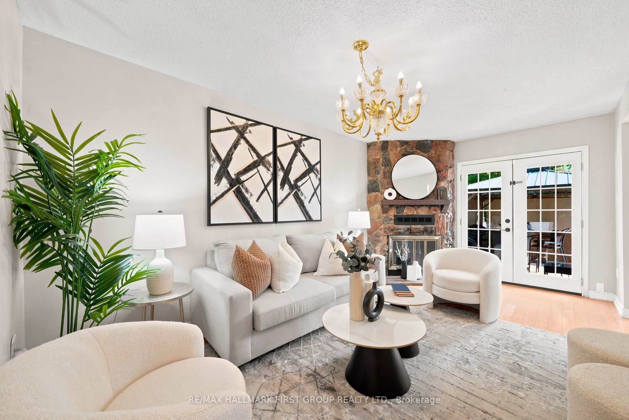 1928 New Street Property Photo 6