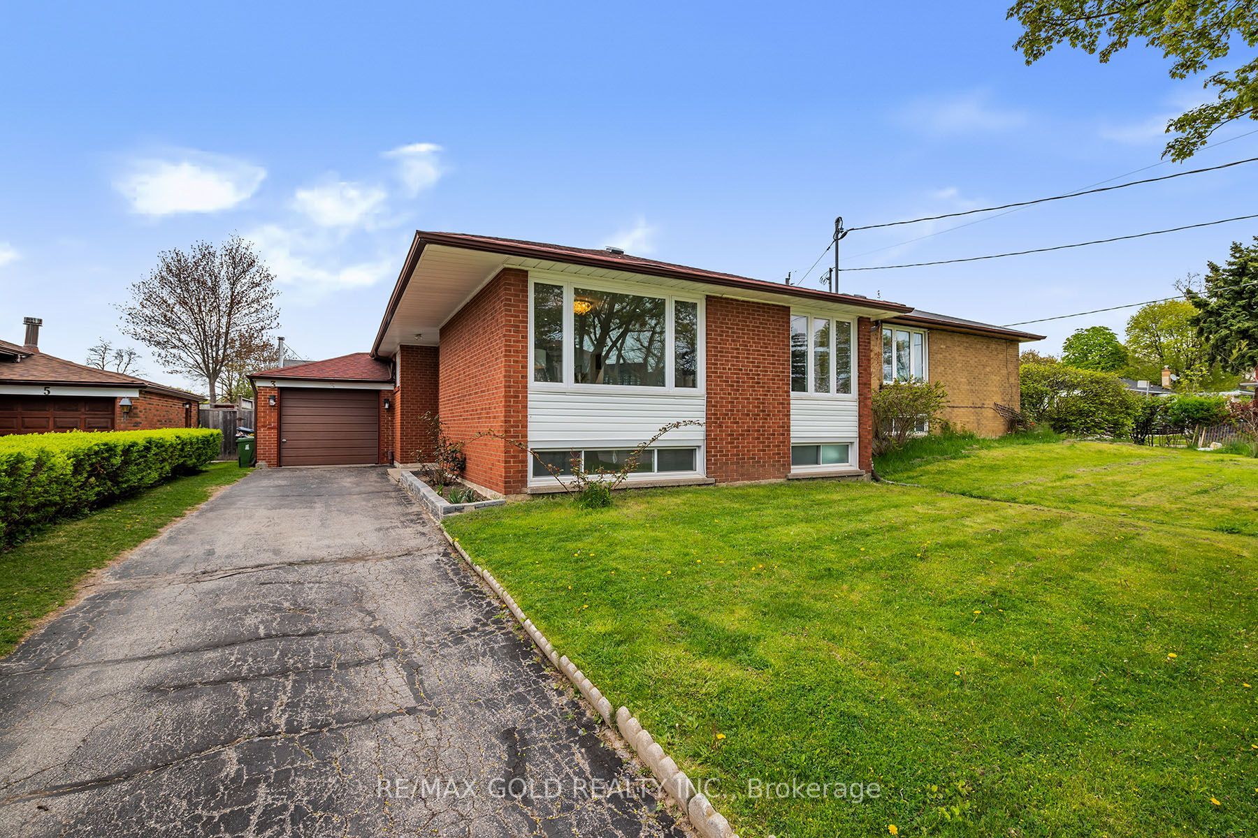3 Willamere Drive Property Photo 1