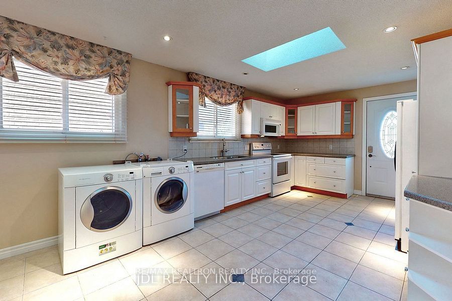 517 Fairleigh Avenue Property Photo 6