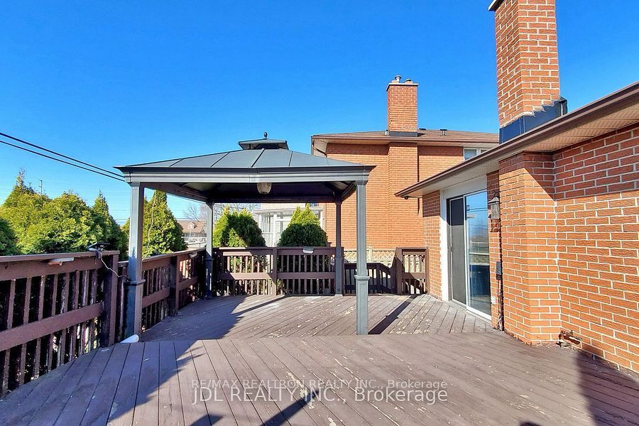 517 Fairleigh Avenue Property Photo 23