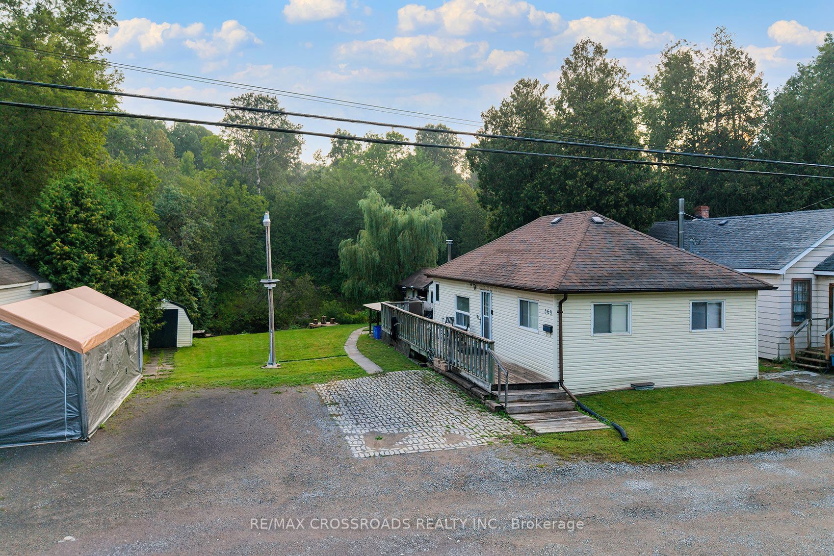 368 Cedar Valley Boulevard Property Photo 1