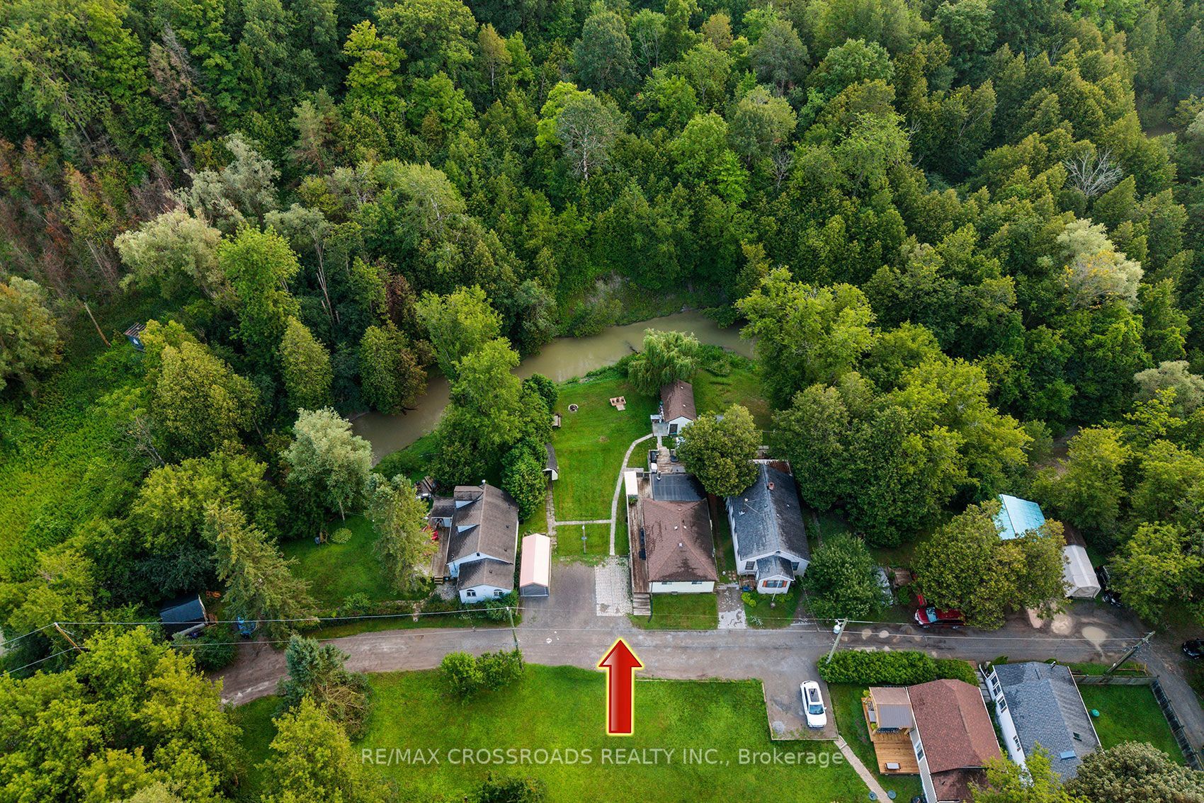 368 Cedar Valley Boulevard Property Photo 2