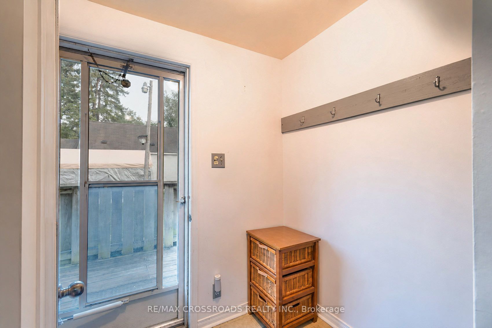 368 Cedar Valley Boulevard Property Photo 4