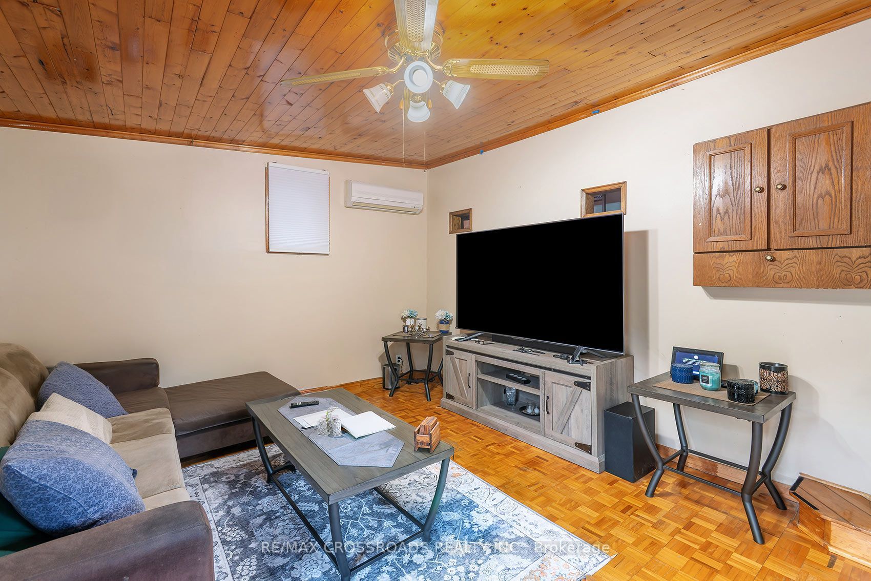 368 Cedar Valley Boulevard Property Photo 5