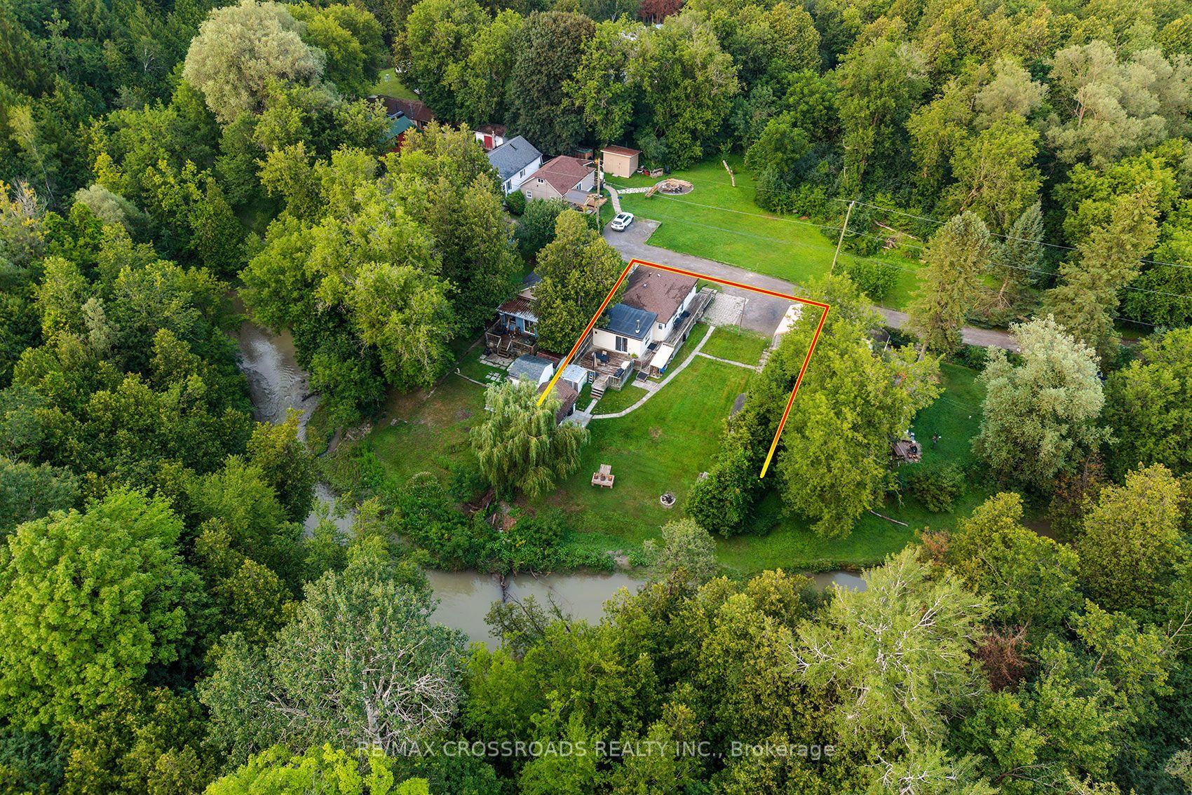 368 Cedar Valley Boulevard Property Photo 16