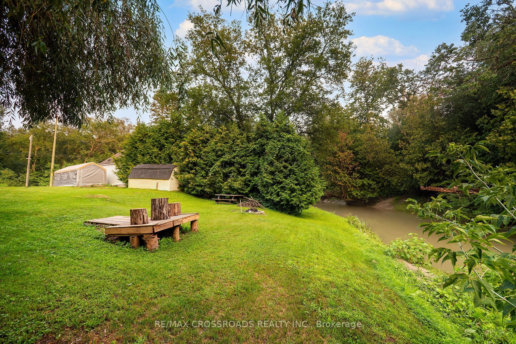368 Cedar Valley Boulevard Property Photo 21