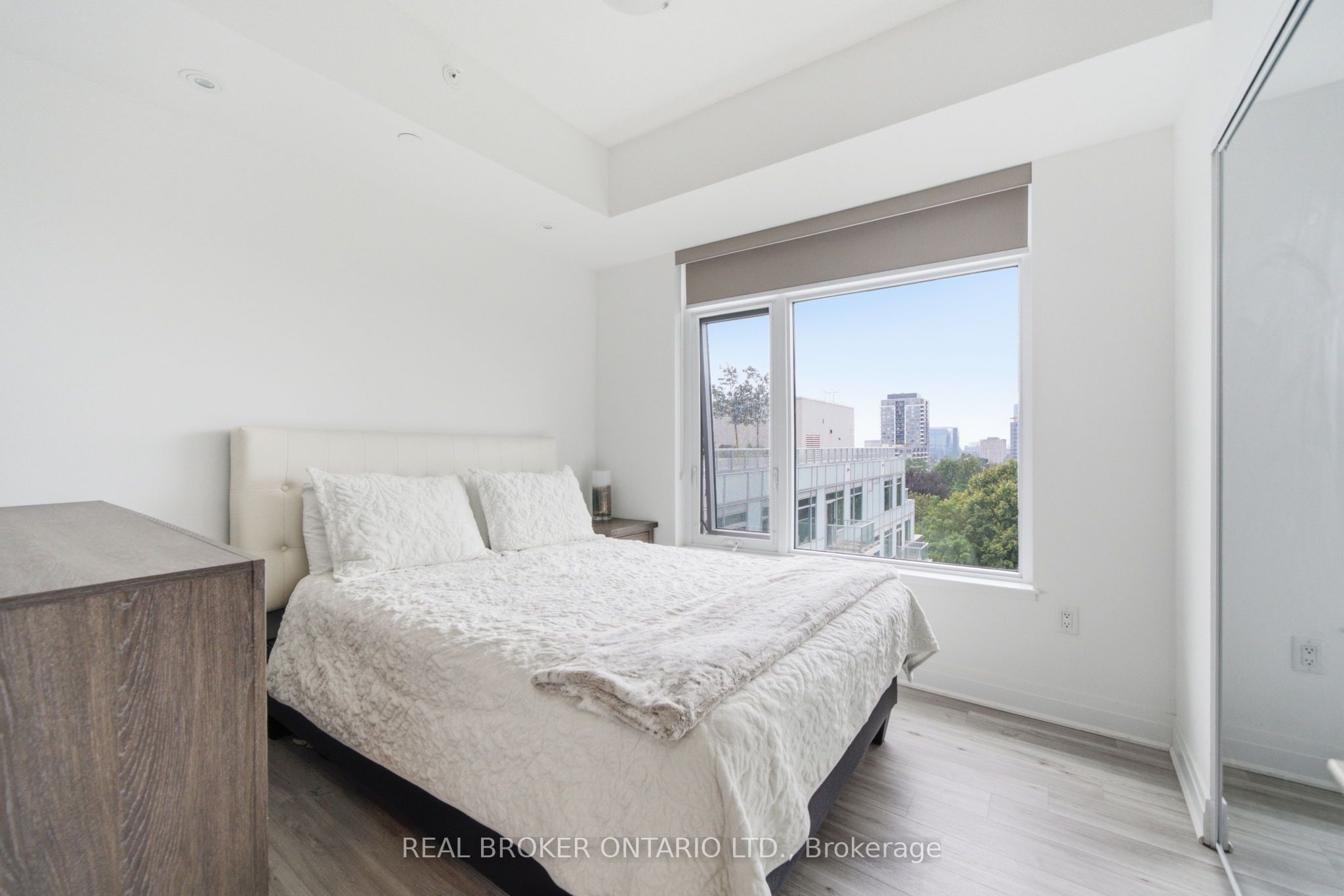 3220 Sheppard Avenue E 701 Property Photo 16