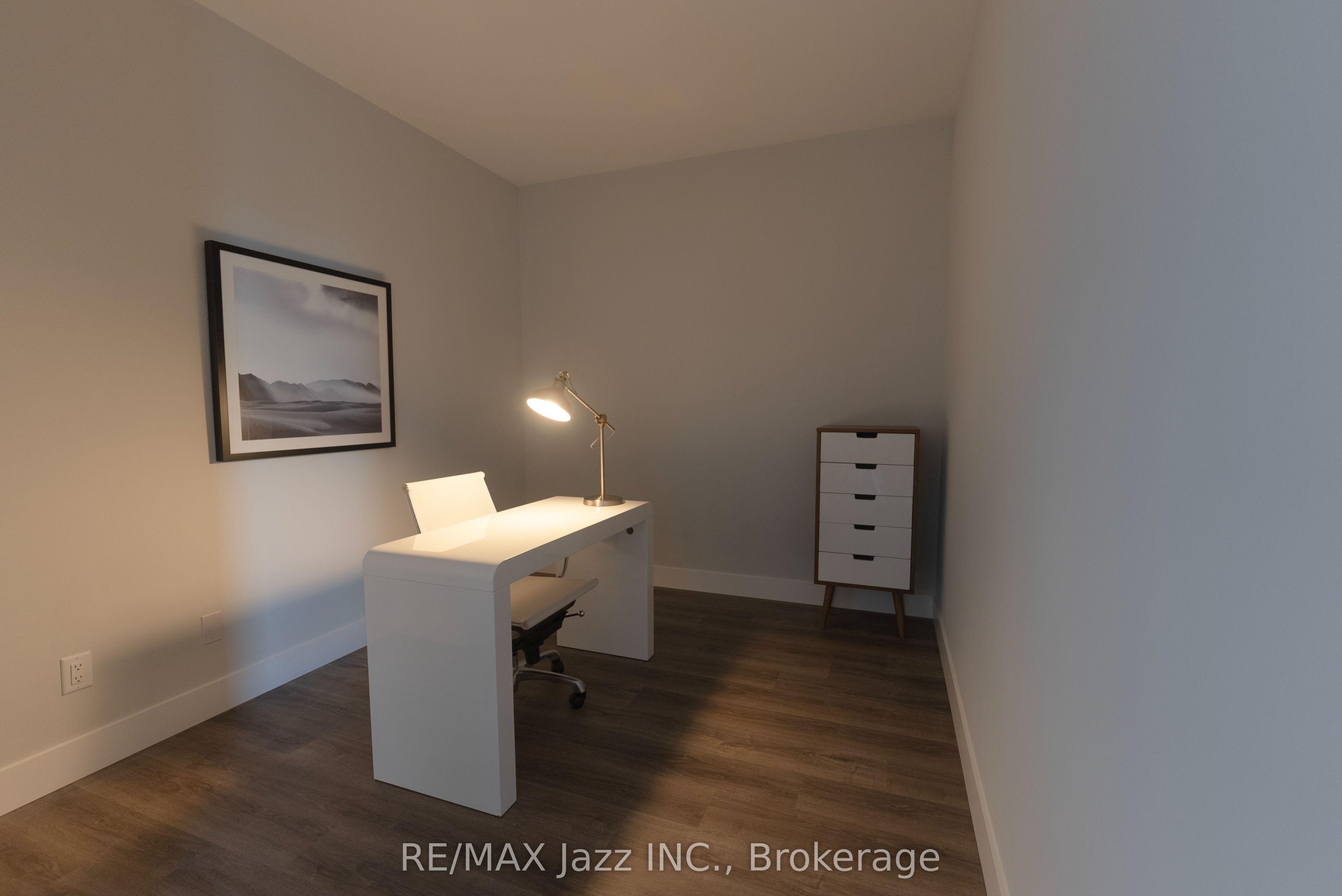 80 Bond Street E 1401 Property Photo 4