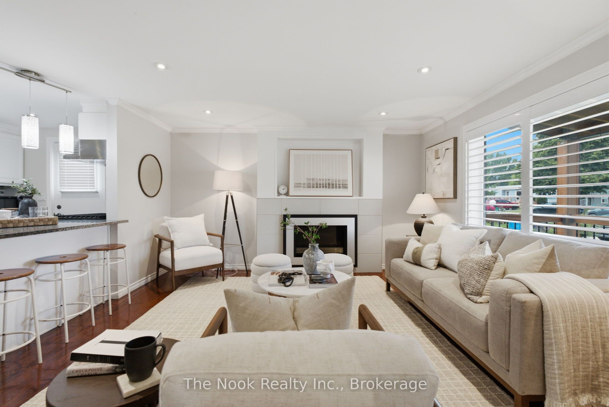 7 Pineridge Crescent Property Photo 5