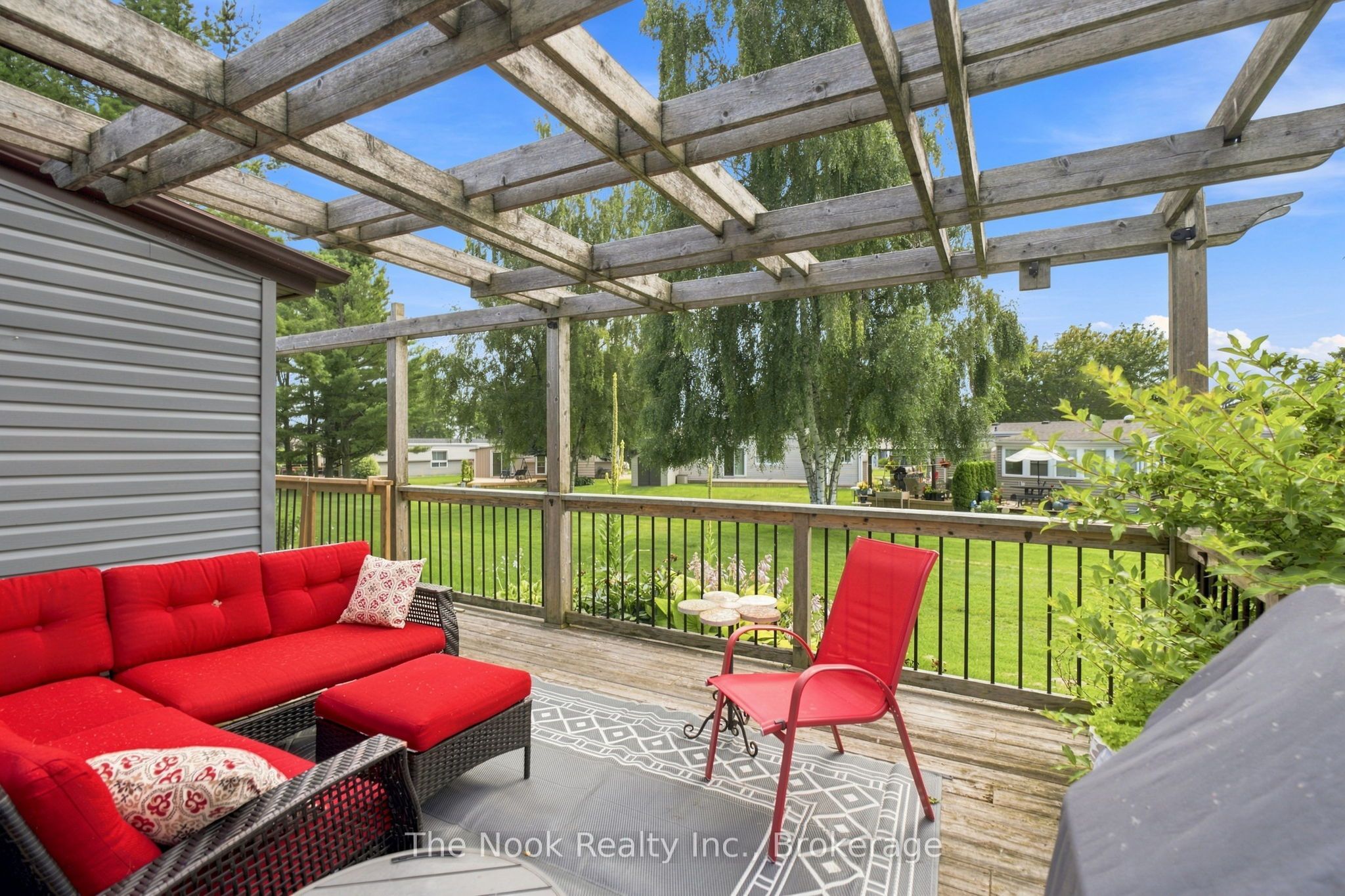 7 Pineridge Crescent Property Photo 23