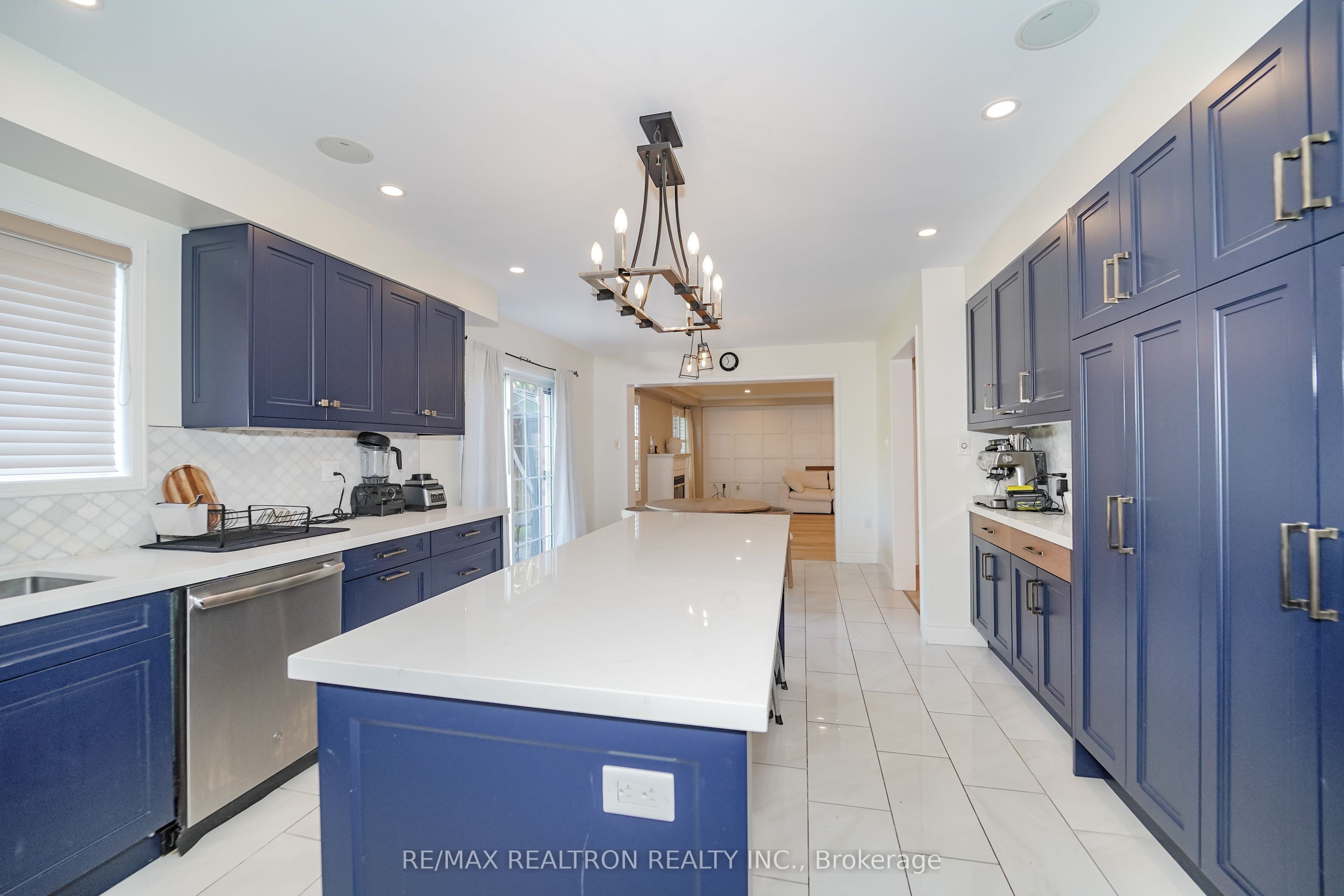 96 Hoile Drive Property Photo 11