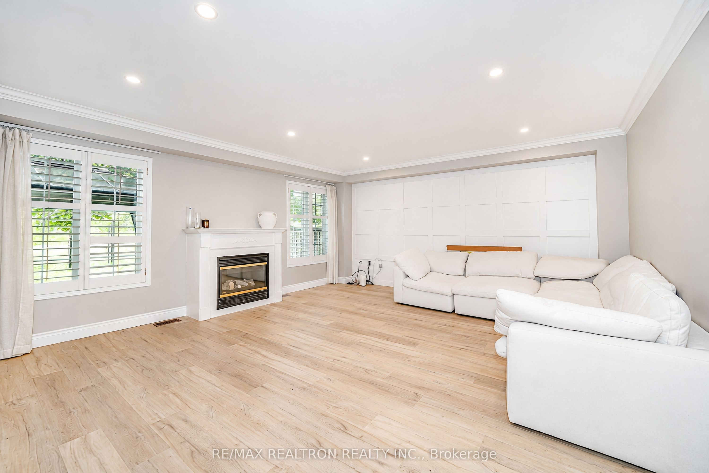 96 Hoile Drive Property Photo 12