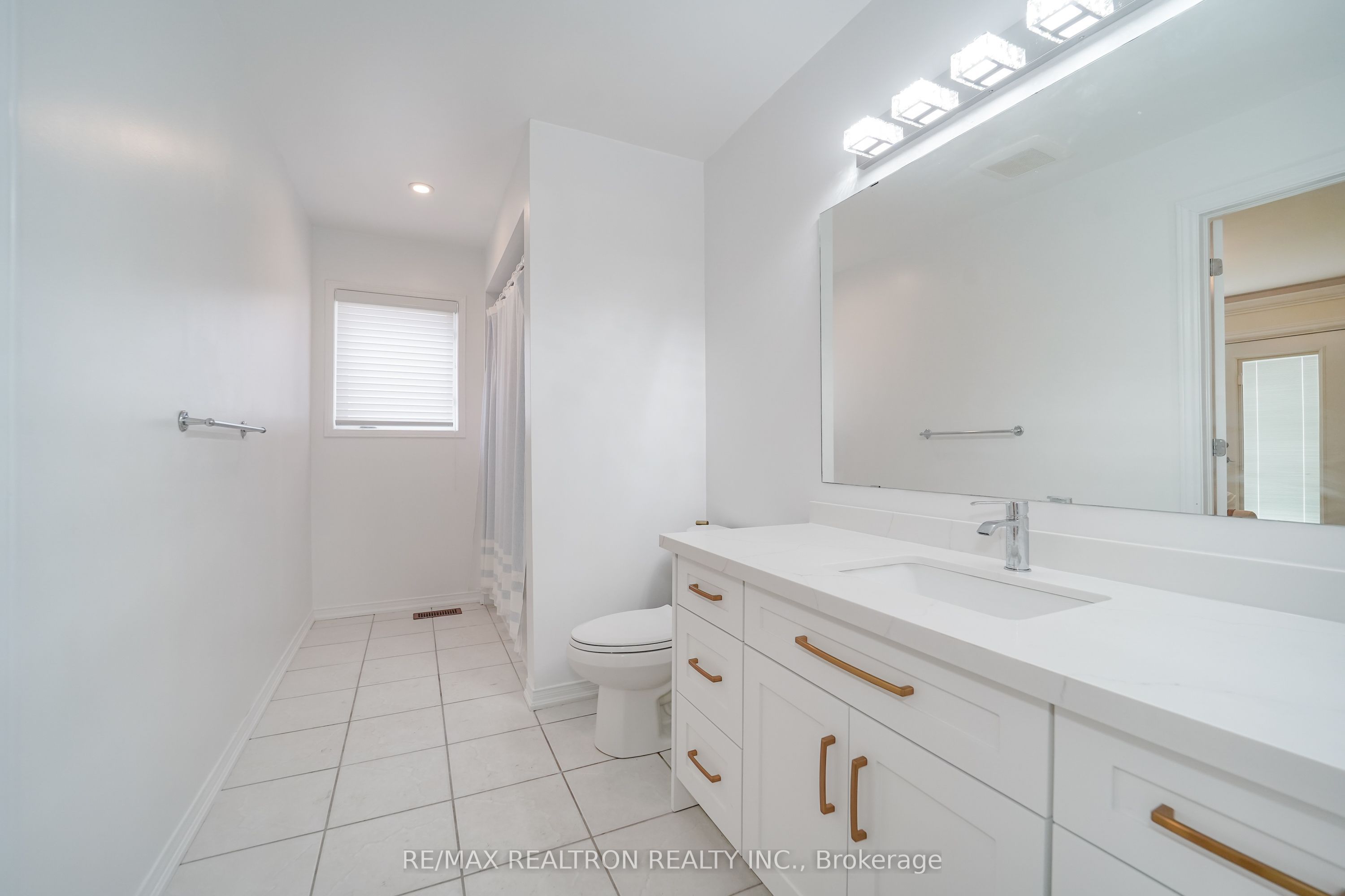 96 Hoile Drive Property Photo 21