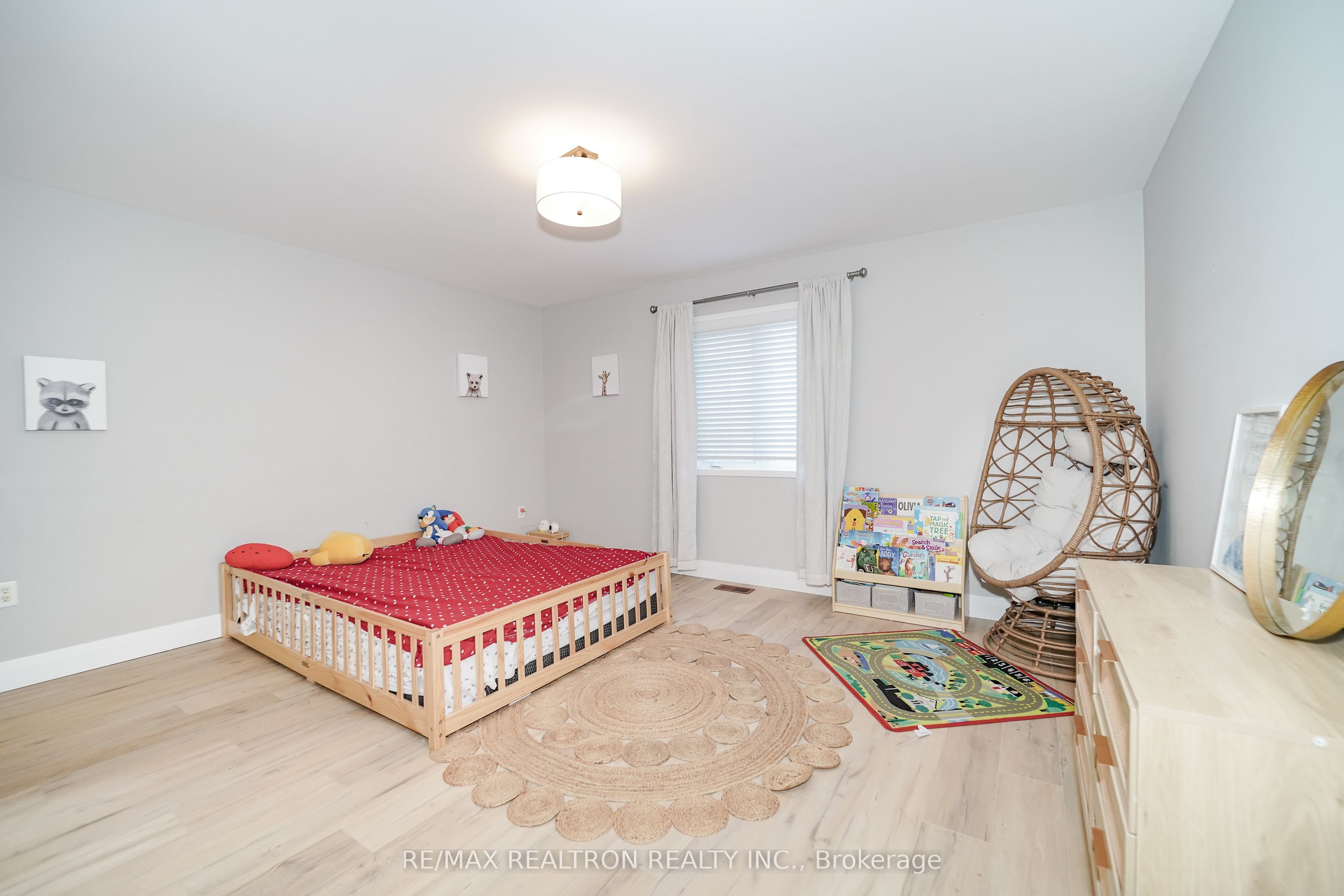 96 Hoile Drive Property Photo 22