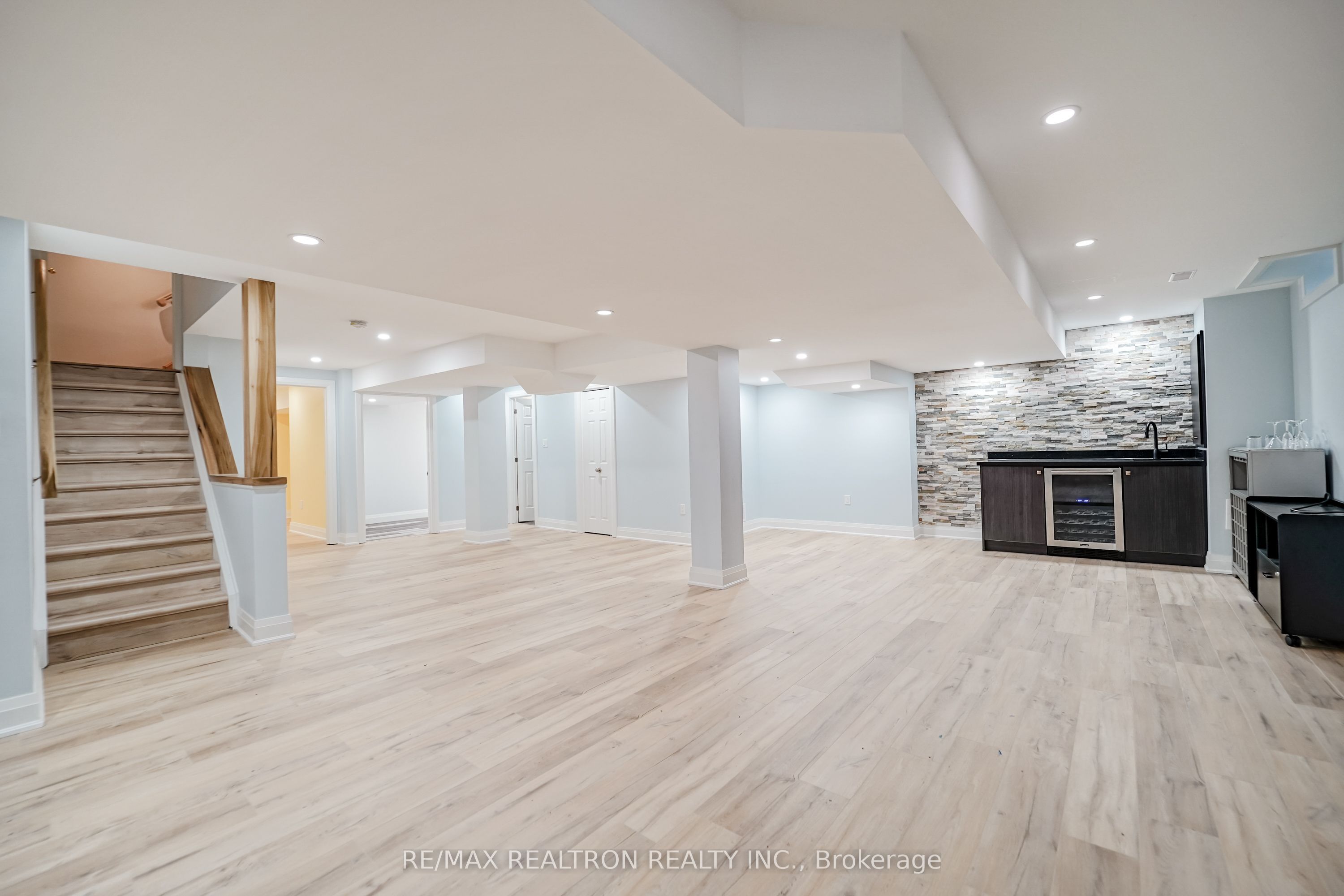 96 Hoile Drive Property Photo 29
