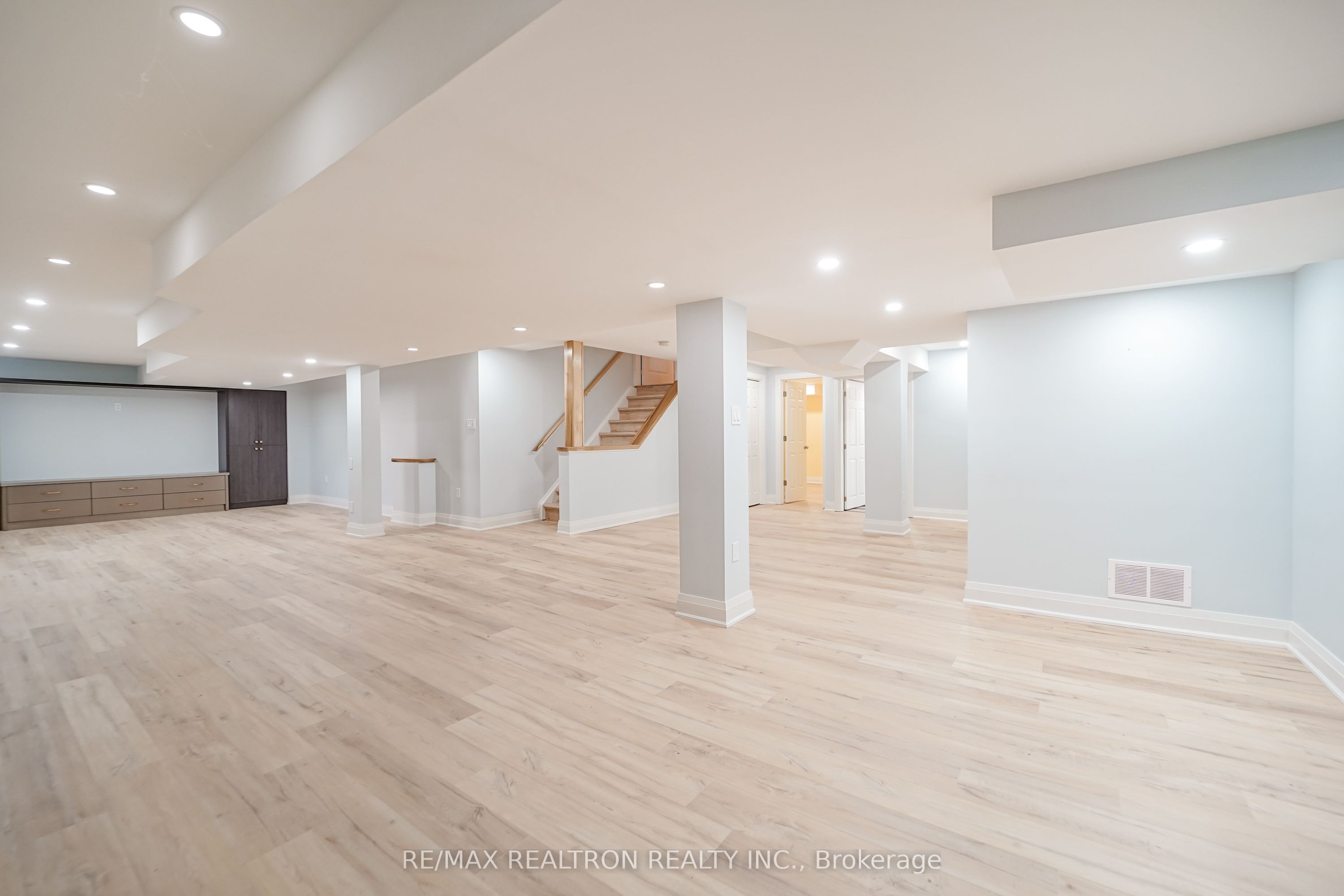 96 Hoile Drive Property Photo 31